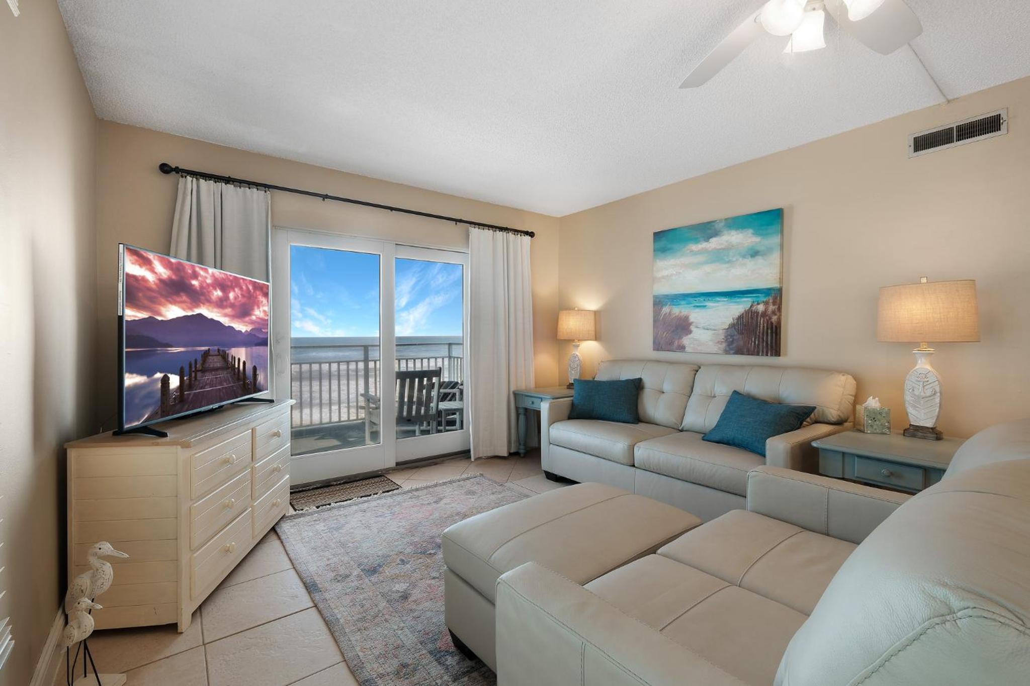 Marvel at the spectacular views from this bright corner condo!