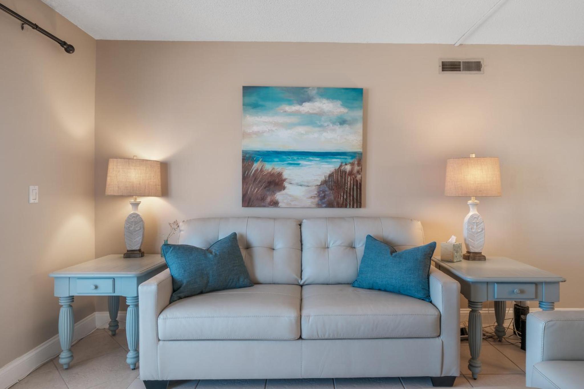 Marvel at the spectacular views from this bright corner condo!