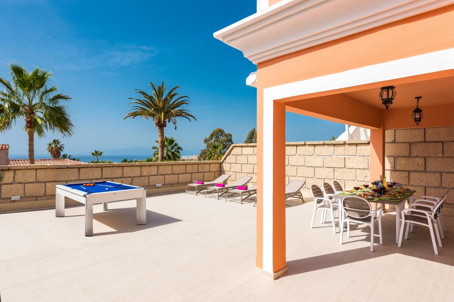 Villa Isotta by Villa Plus