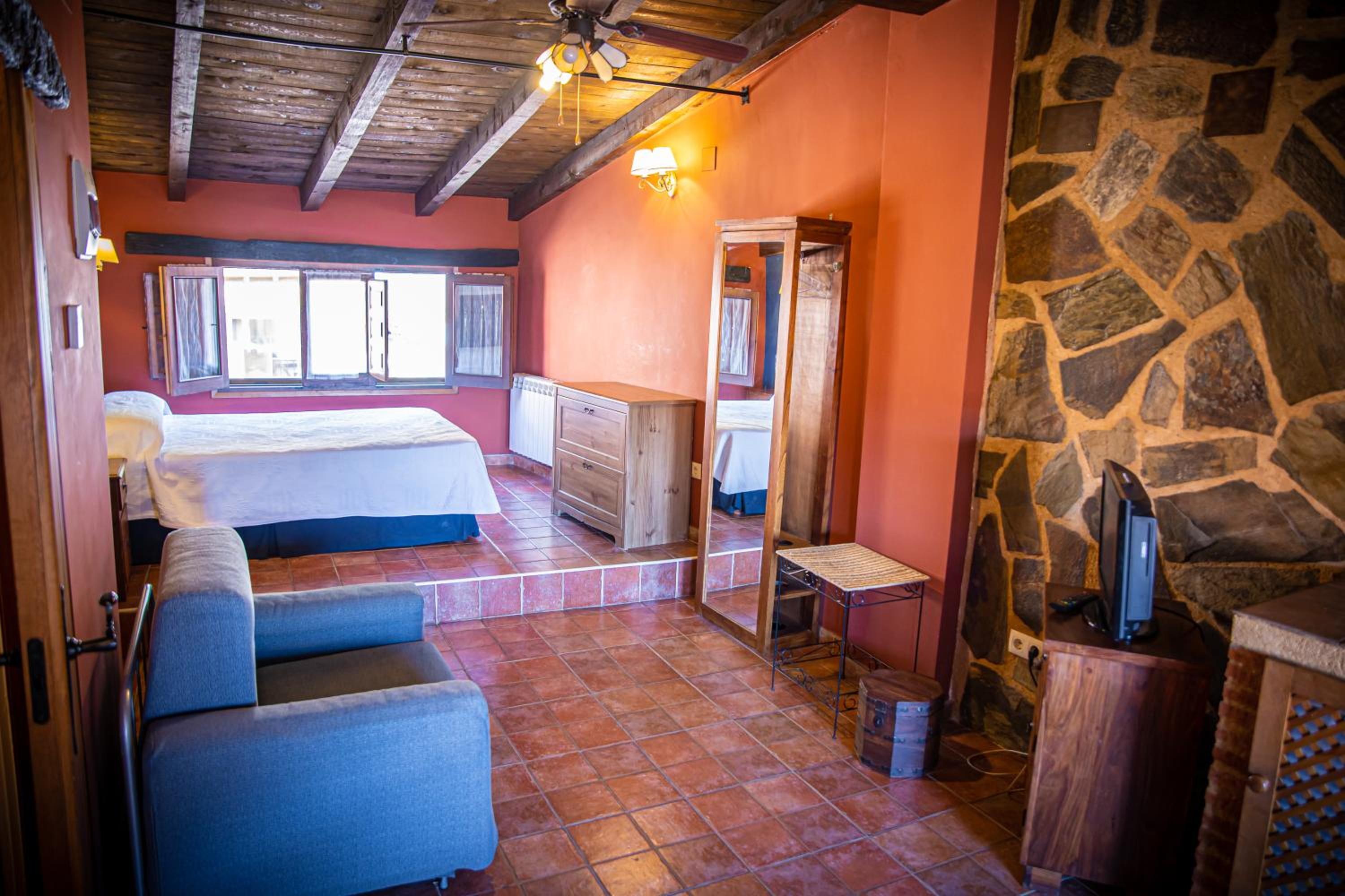 CUENCA & SUITES (La Antigua Posada)