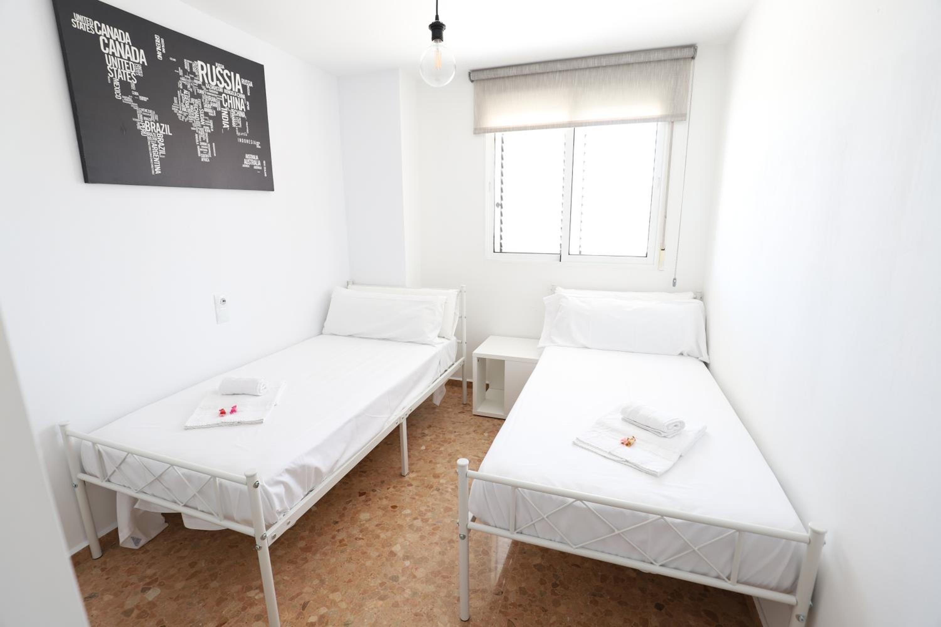 Estupendo duplex famililar con terrazas y parking by Hometels