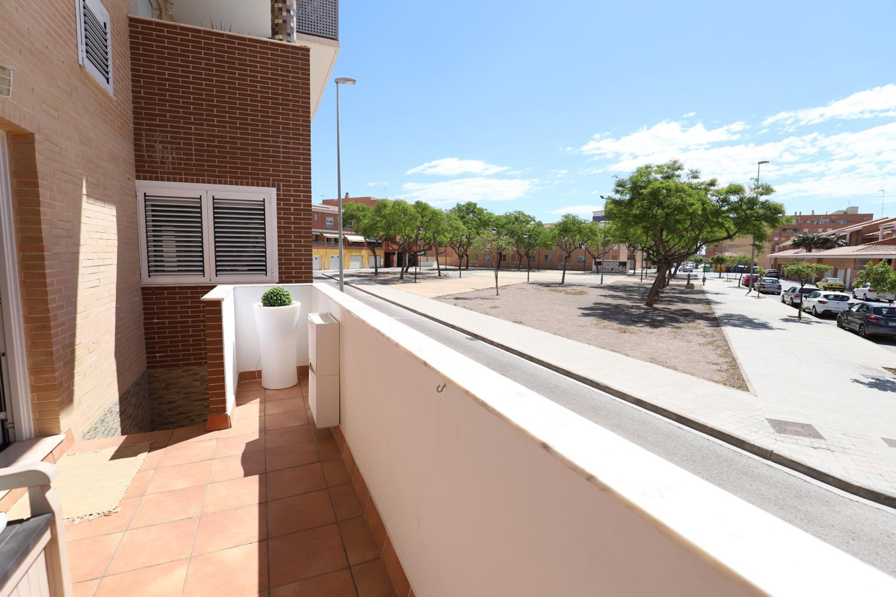 Estupendo duplex famililar con terrazas y parking by Hometels