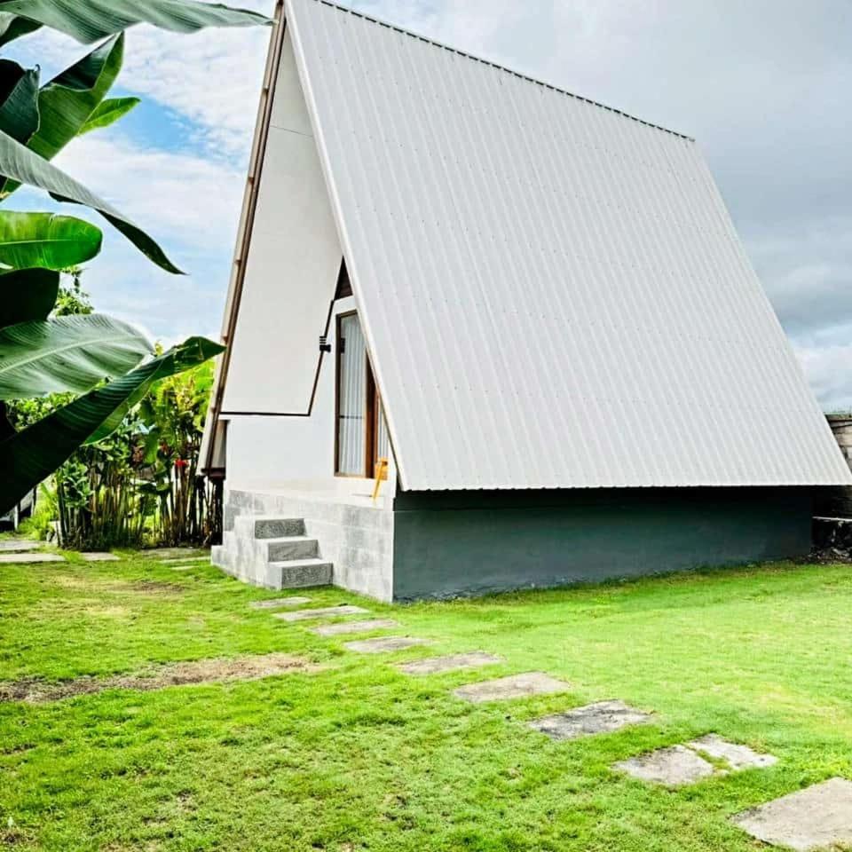 Volcano White Glamping view 3