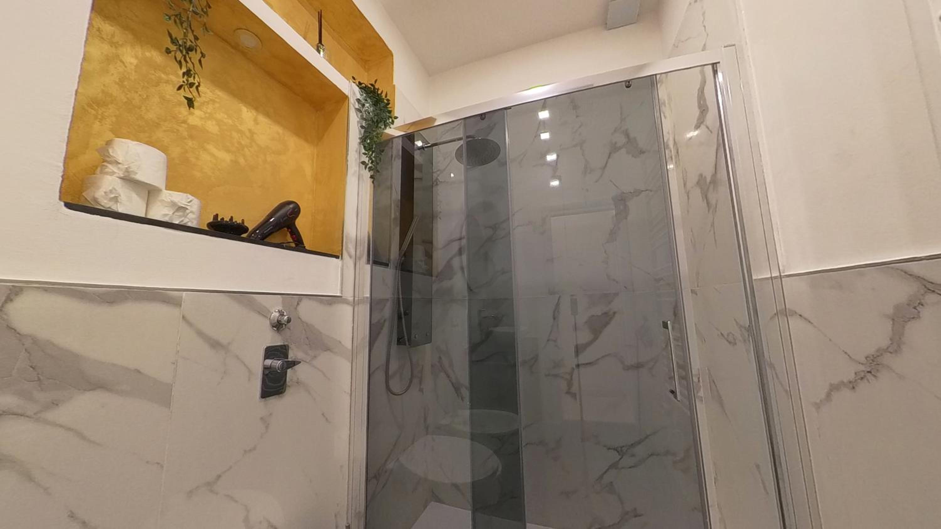 n&ghomesweethome Van Gogh Elegante e confortevole casa vacanze