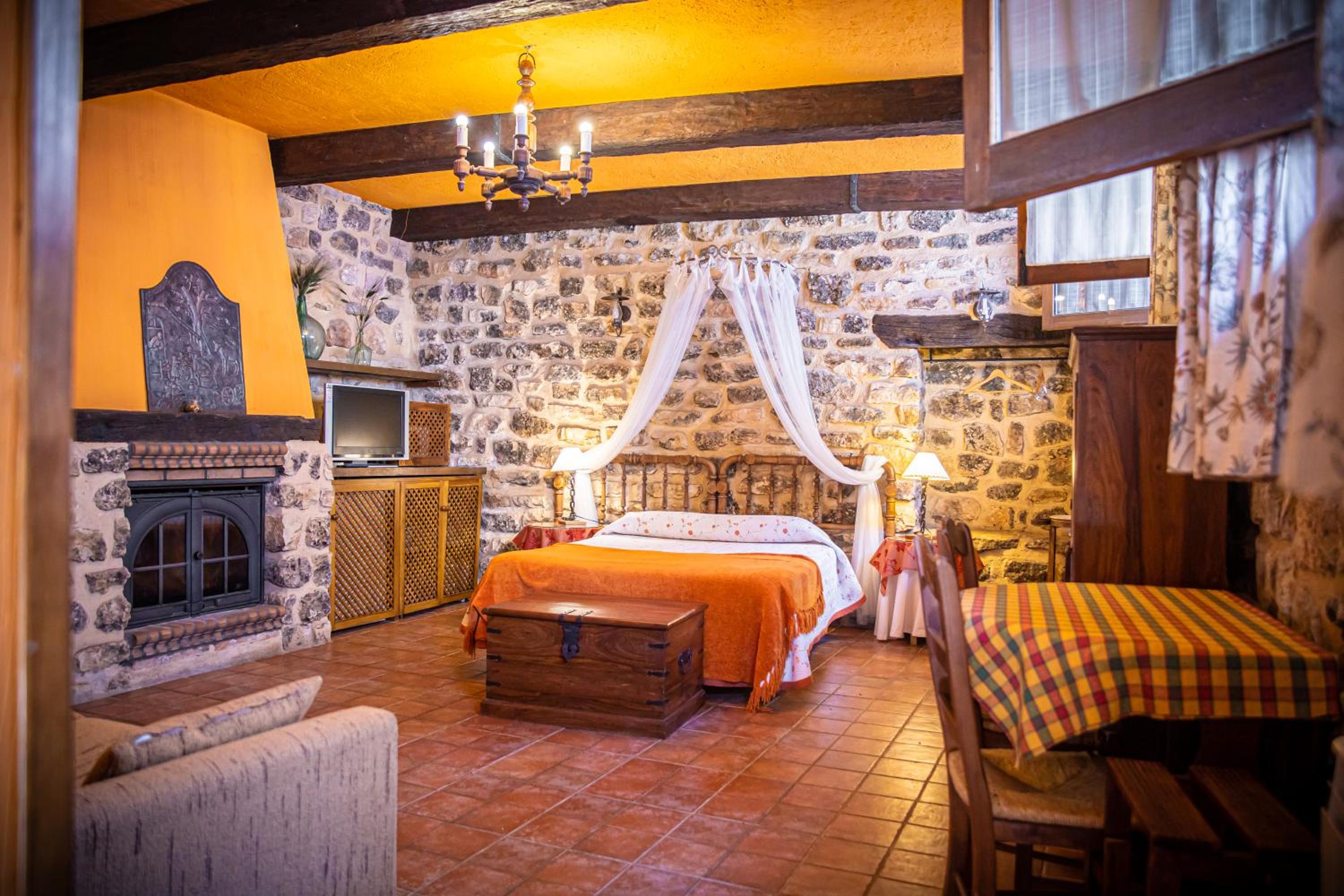 CUENCA & SUITES (La Antigua Posada)