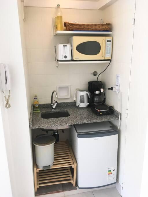Studio Apartment on Florida street