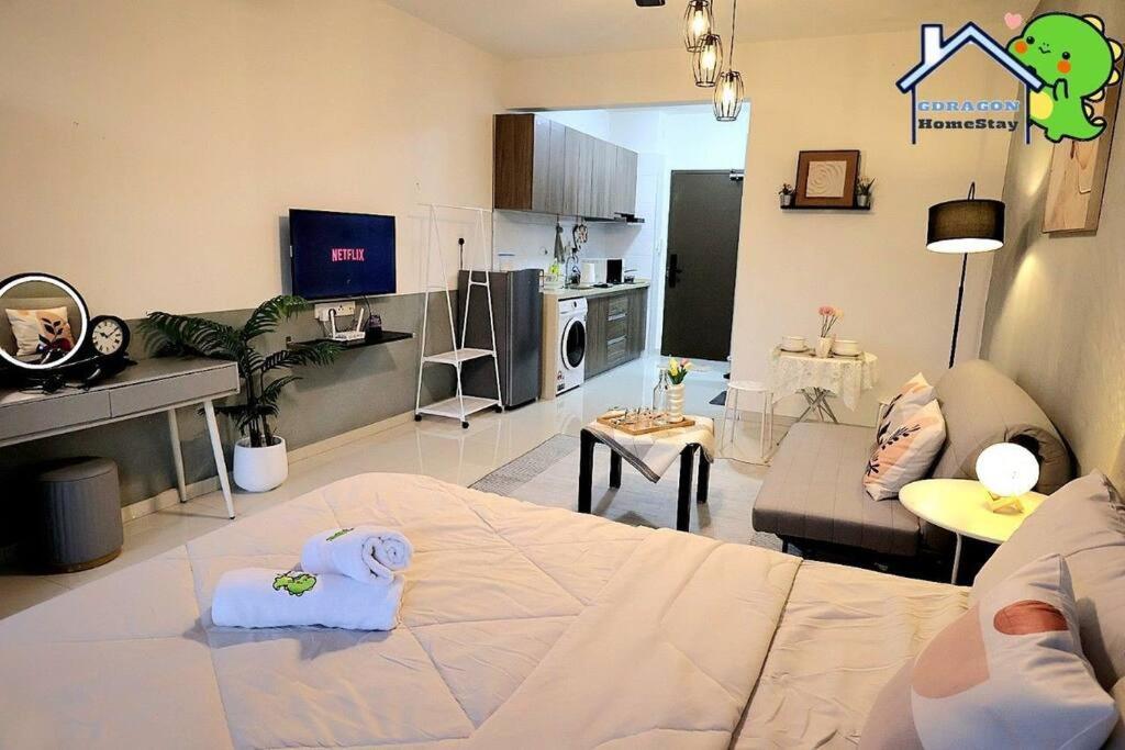 Central Park lovely cozy studio balcony by GDRAGON HomeStay