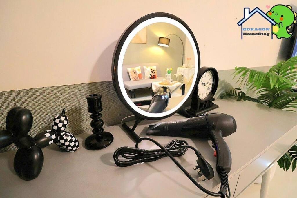 Central Park lovely cozy studio balcony by GDRAGON HomeStay