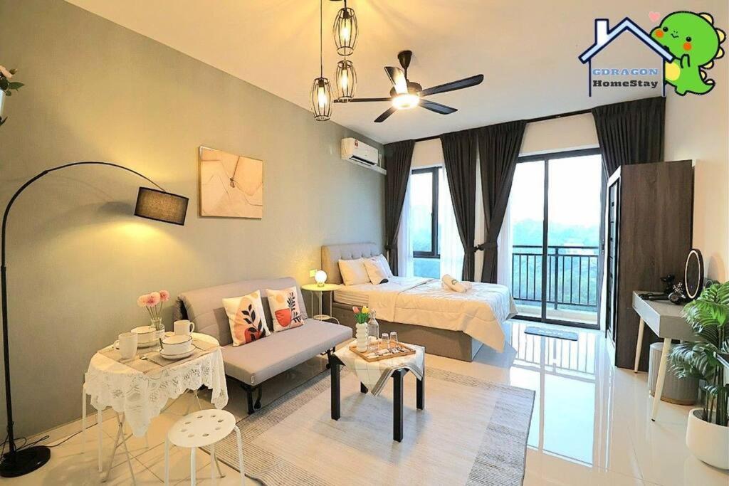 Central Park lovely cozy studio balcony by GDRAGON HomeStay