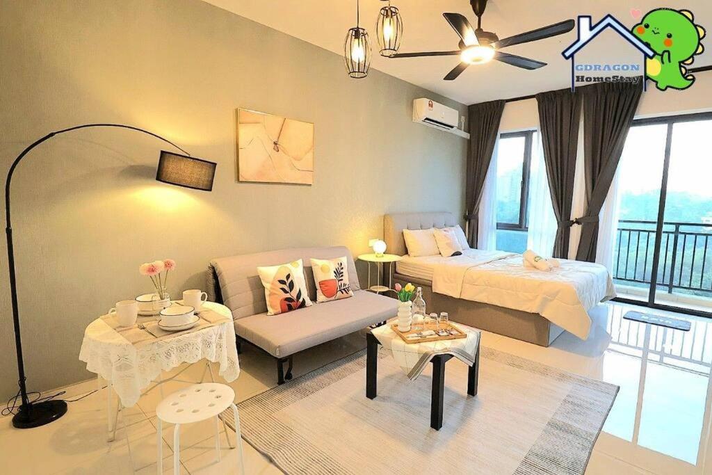 Central Park lovely cozy studio balcony by GDRAGON HomeStay