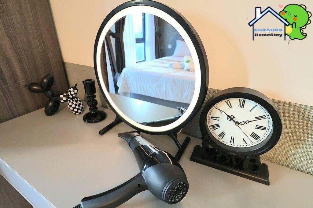 Central Park lovely cozy studio balcony by GDRAGON HomeStay