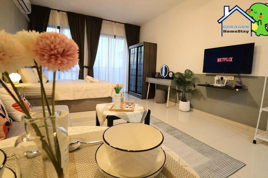 Central Park lovely cozy studio balcony by GDRAGON HomeStay