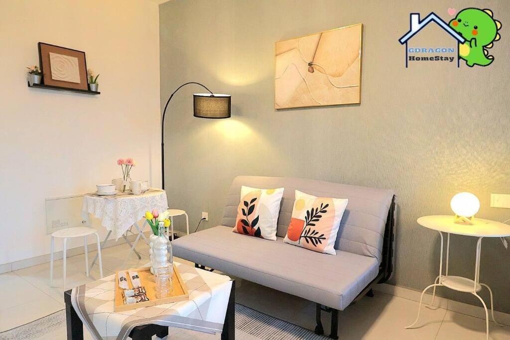 Central Park lovely cozy studio balcony by GDRAGON HomeStay