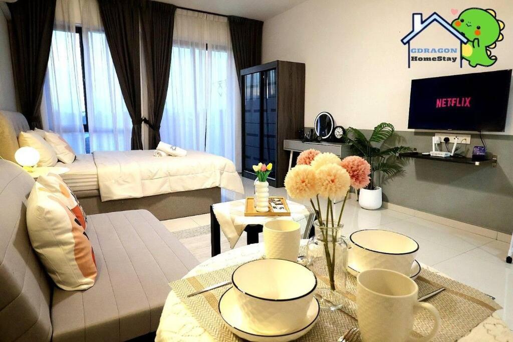 Central Park lovely cozy studio balcony by GDRAGON HomeStay