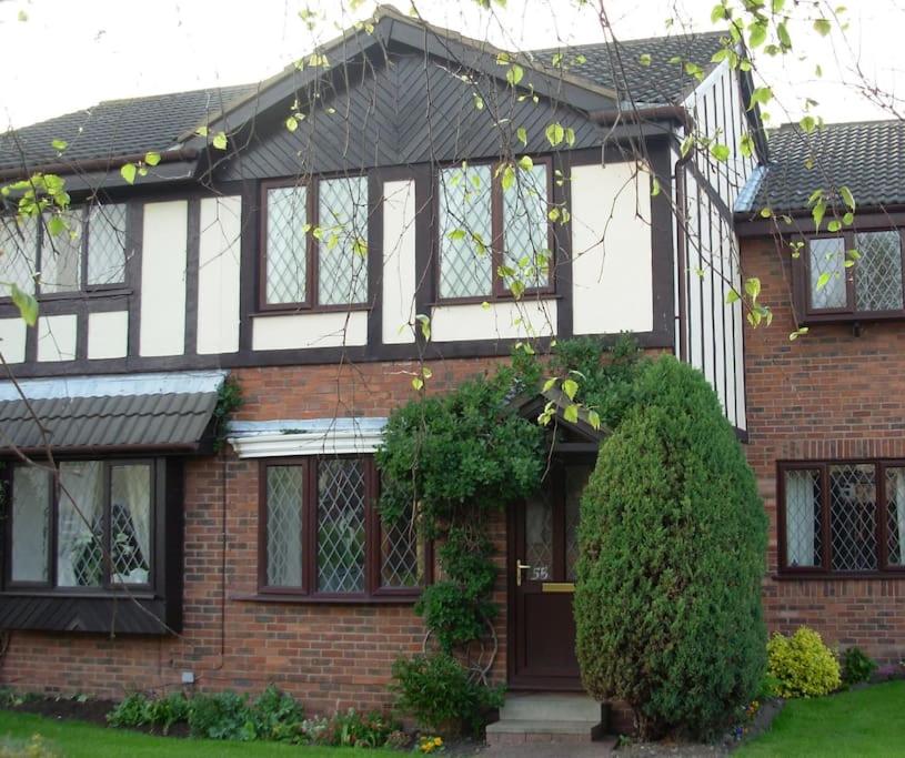 Lytham St Annes Vacations - Lytham Holiday Cottage - Property Image 1