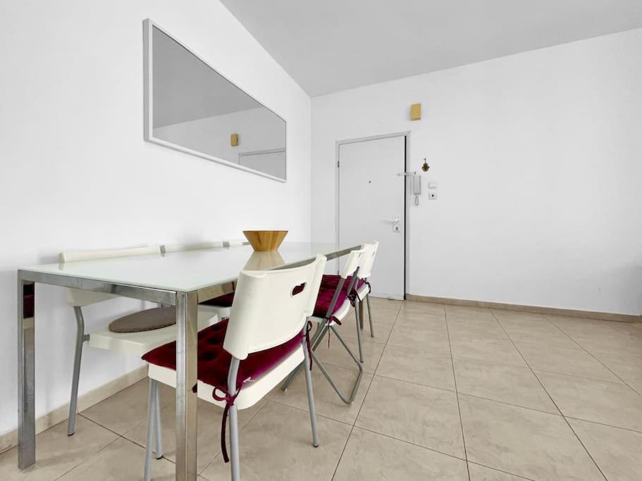 Elegant Beachside Apartment view 2