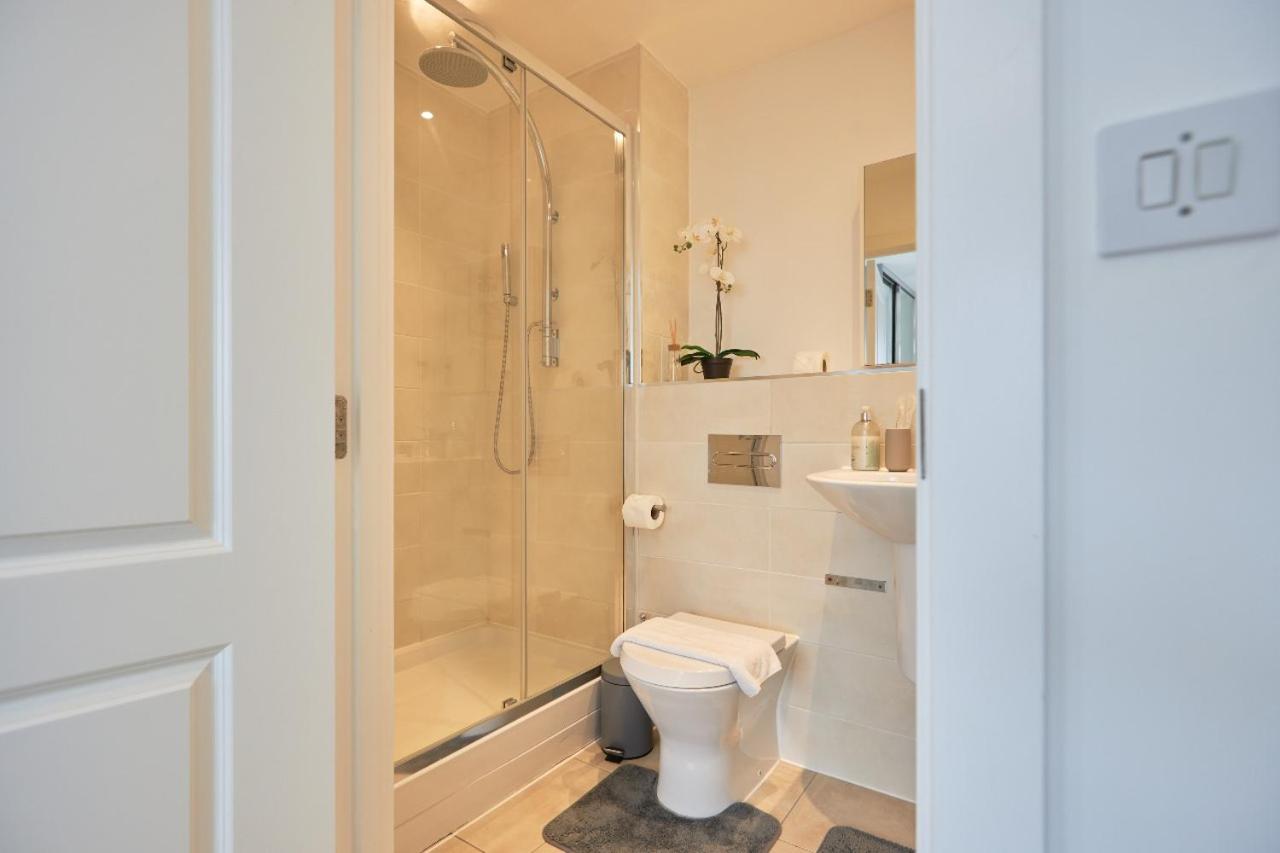 Canary Sanctuary Exclusive 2-Bedroom, 2-Bathroom Retreat