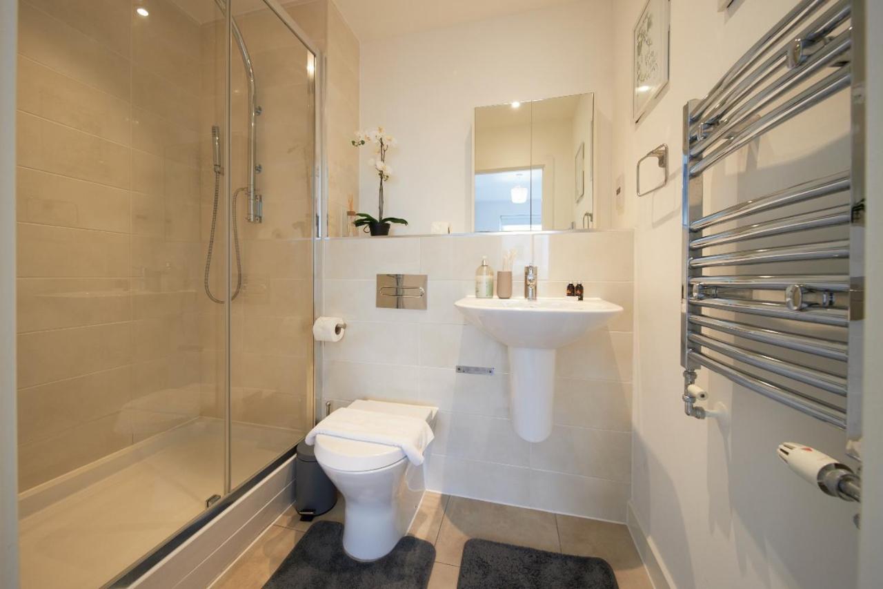 Canary Sanctuary Exclusive 2-Bedroom, 2-Bathroom Retreat