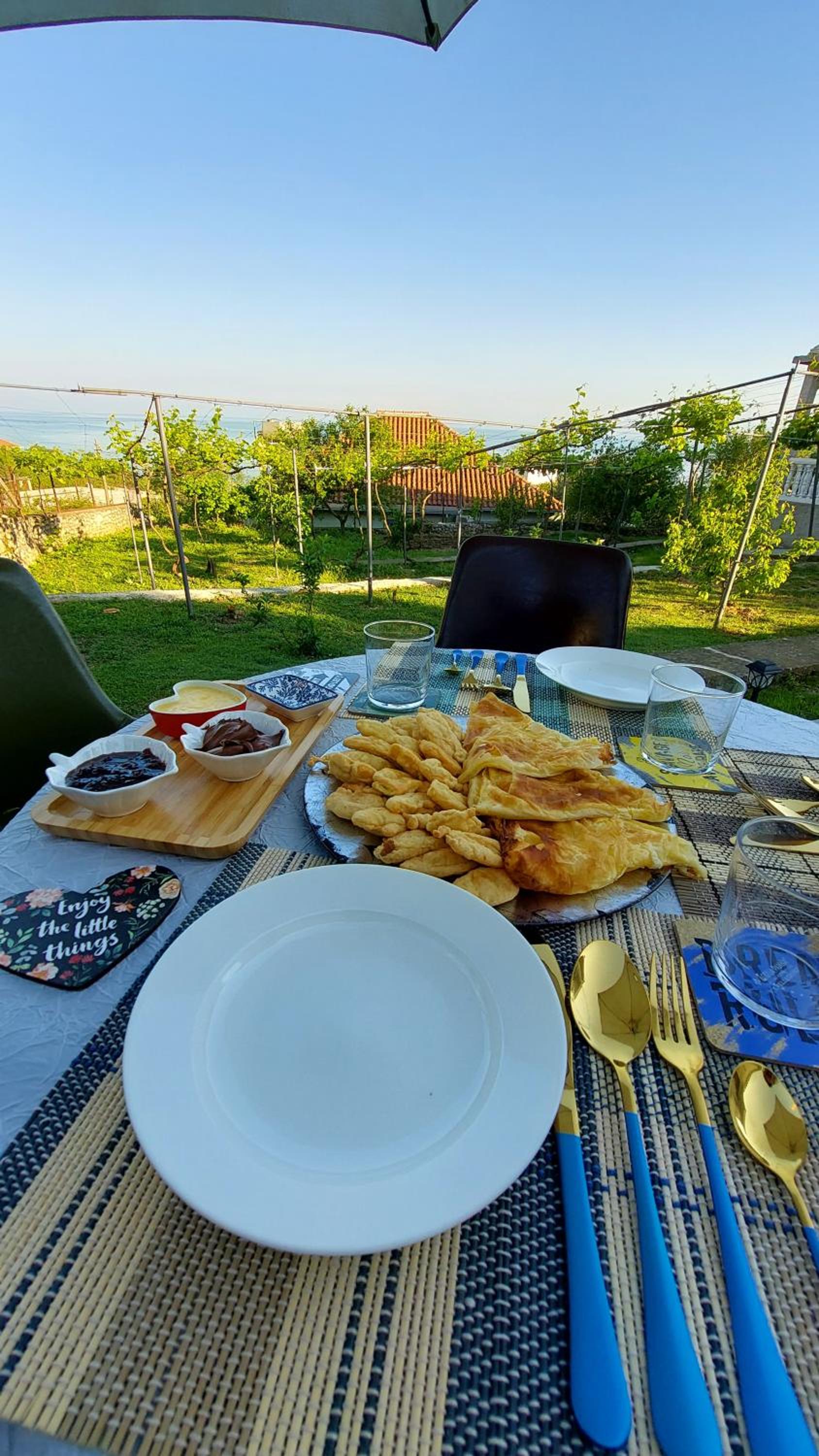 R&R GESTHOUSE