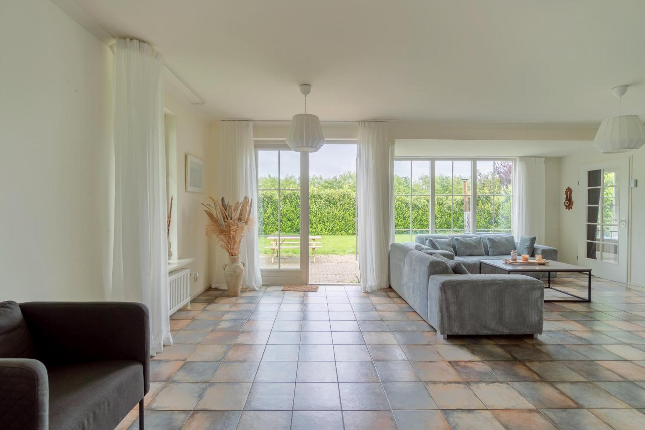 Comfort Villa for 8 People view 4