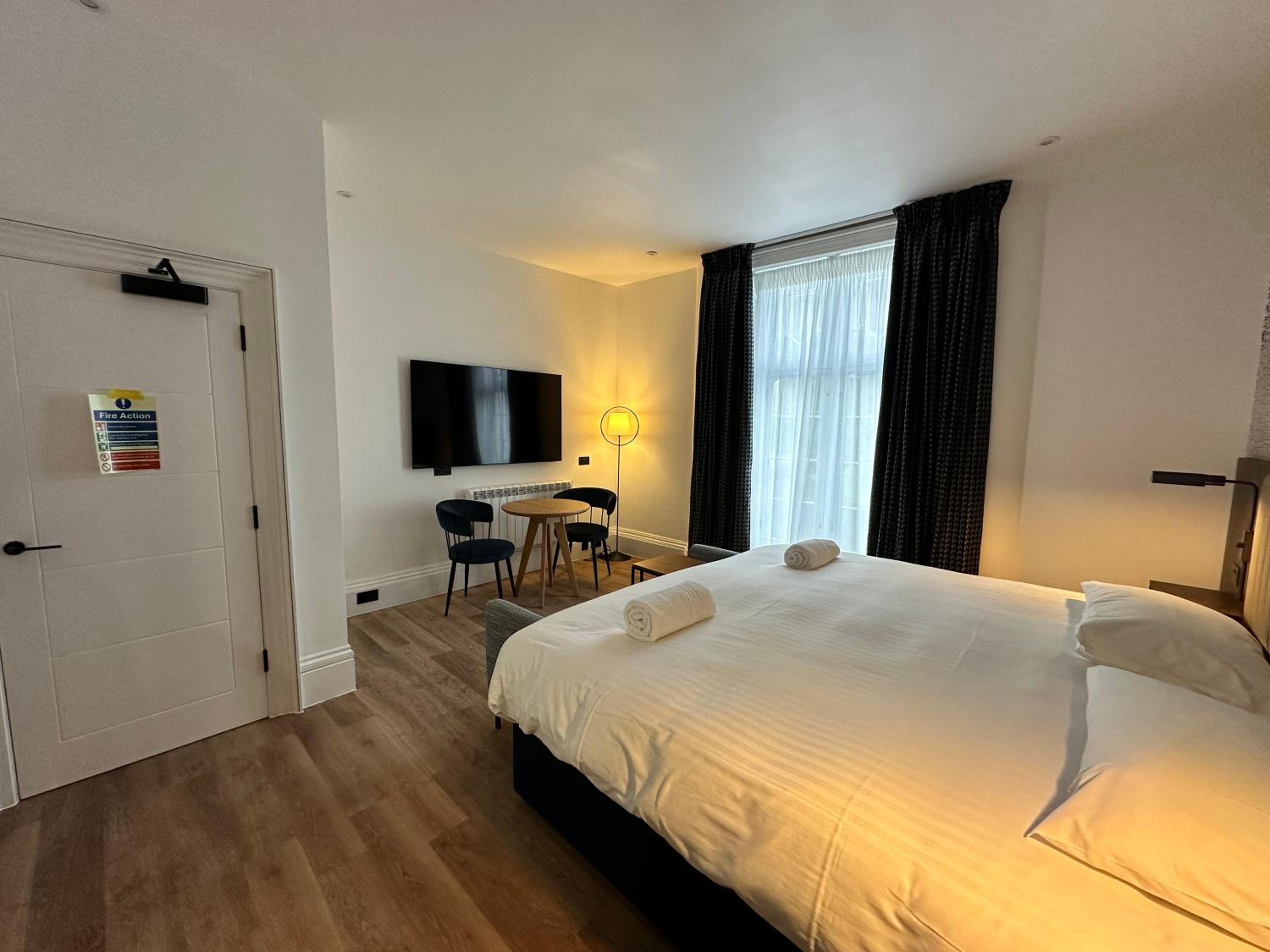 Rhode Lane - Serviced Apartments by AQORA view 2