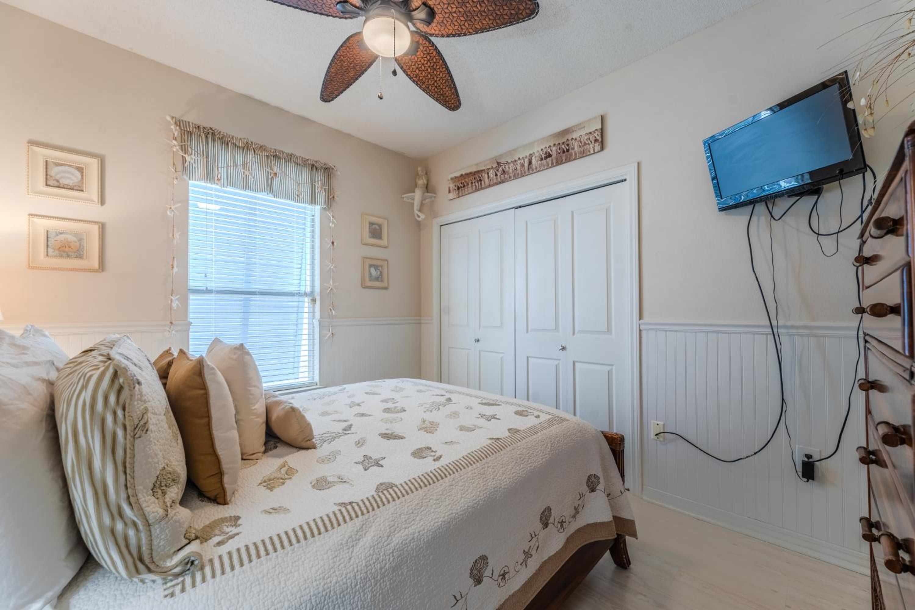 Castaway Cottage