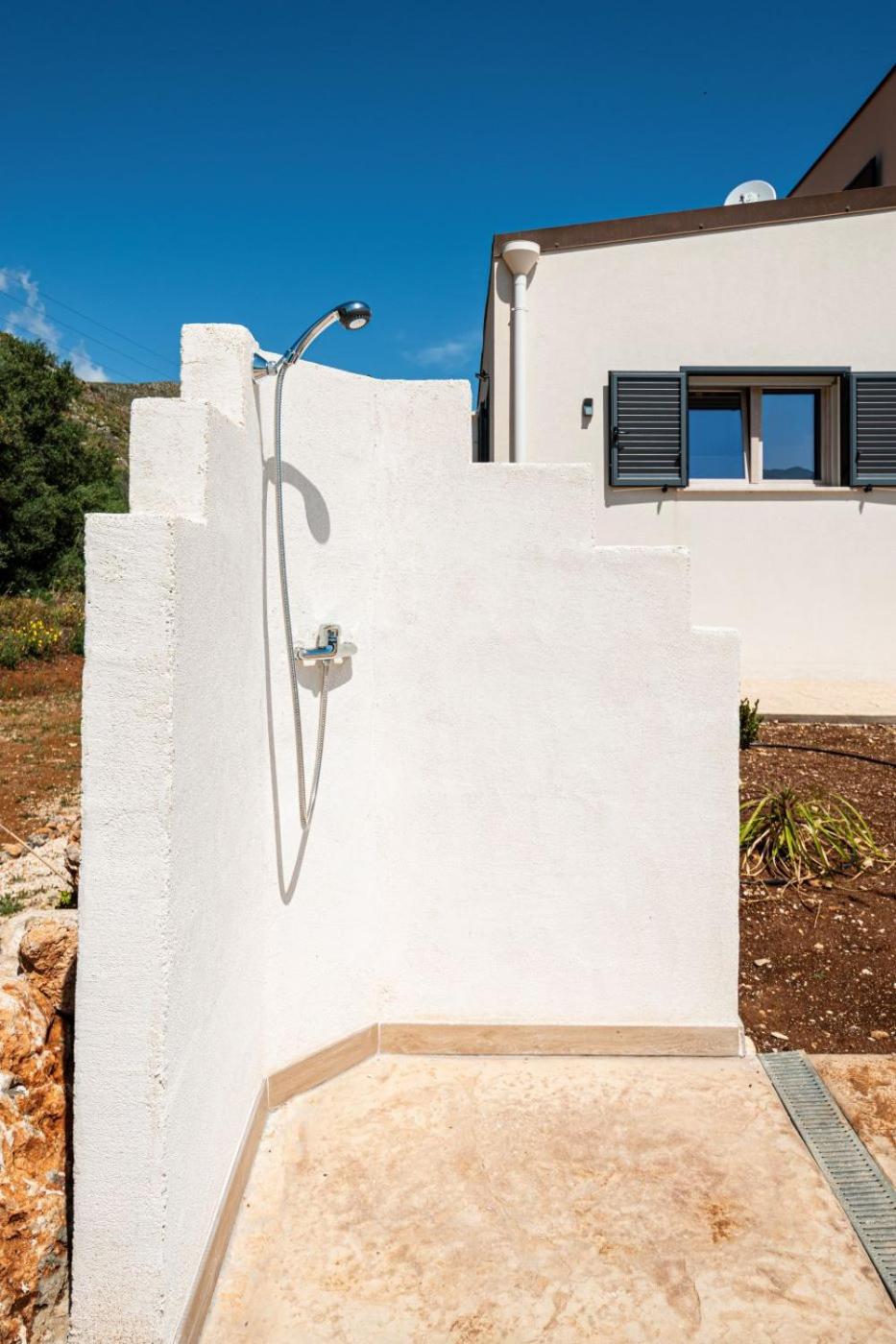Villa Maguetta with private pool in Scopello view 3