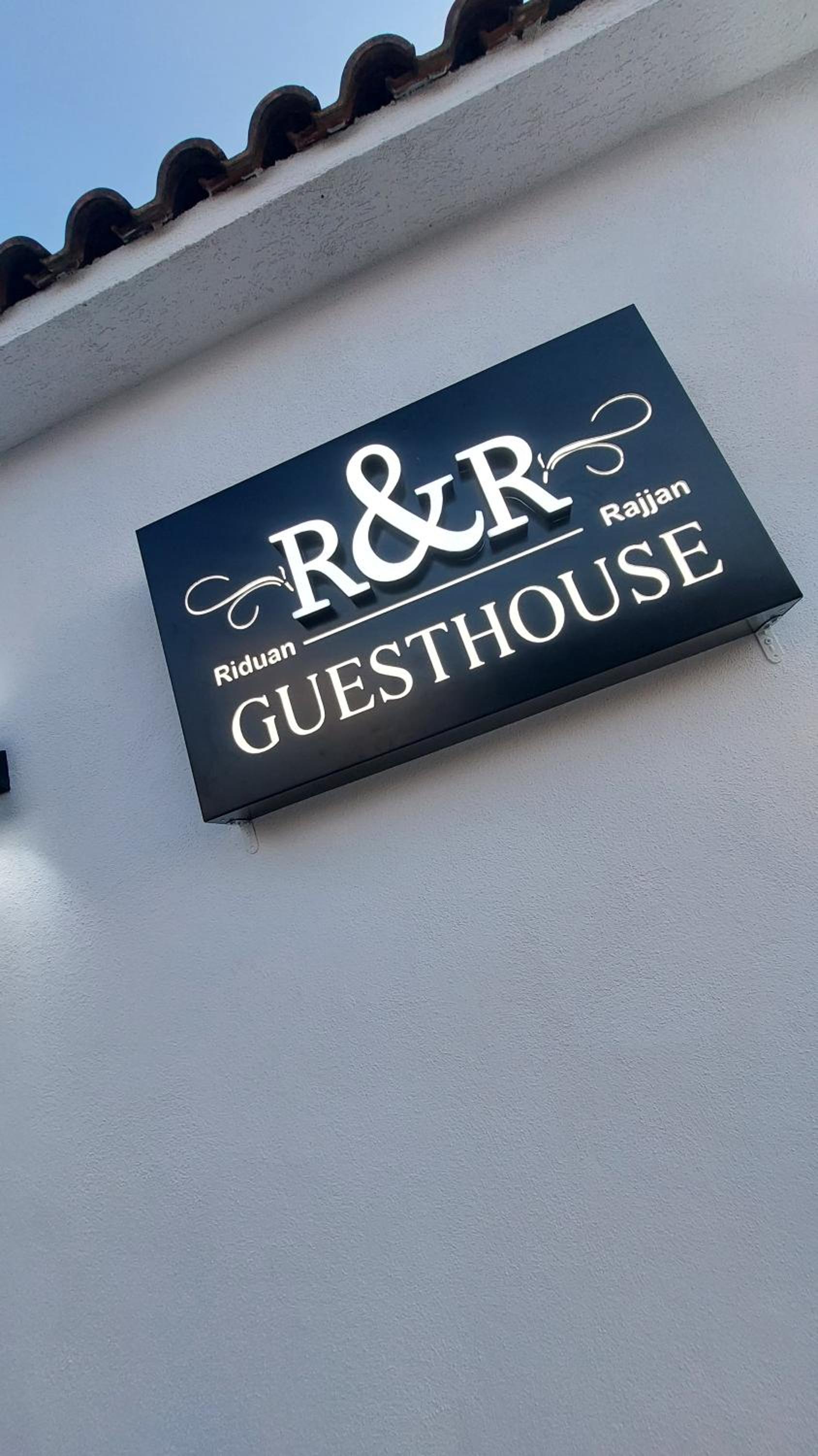 R&R GESTHOUSE