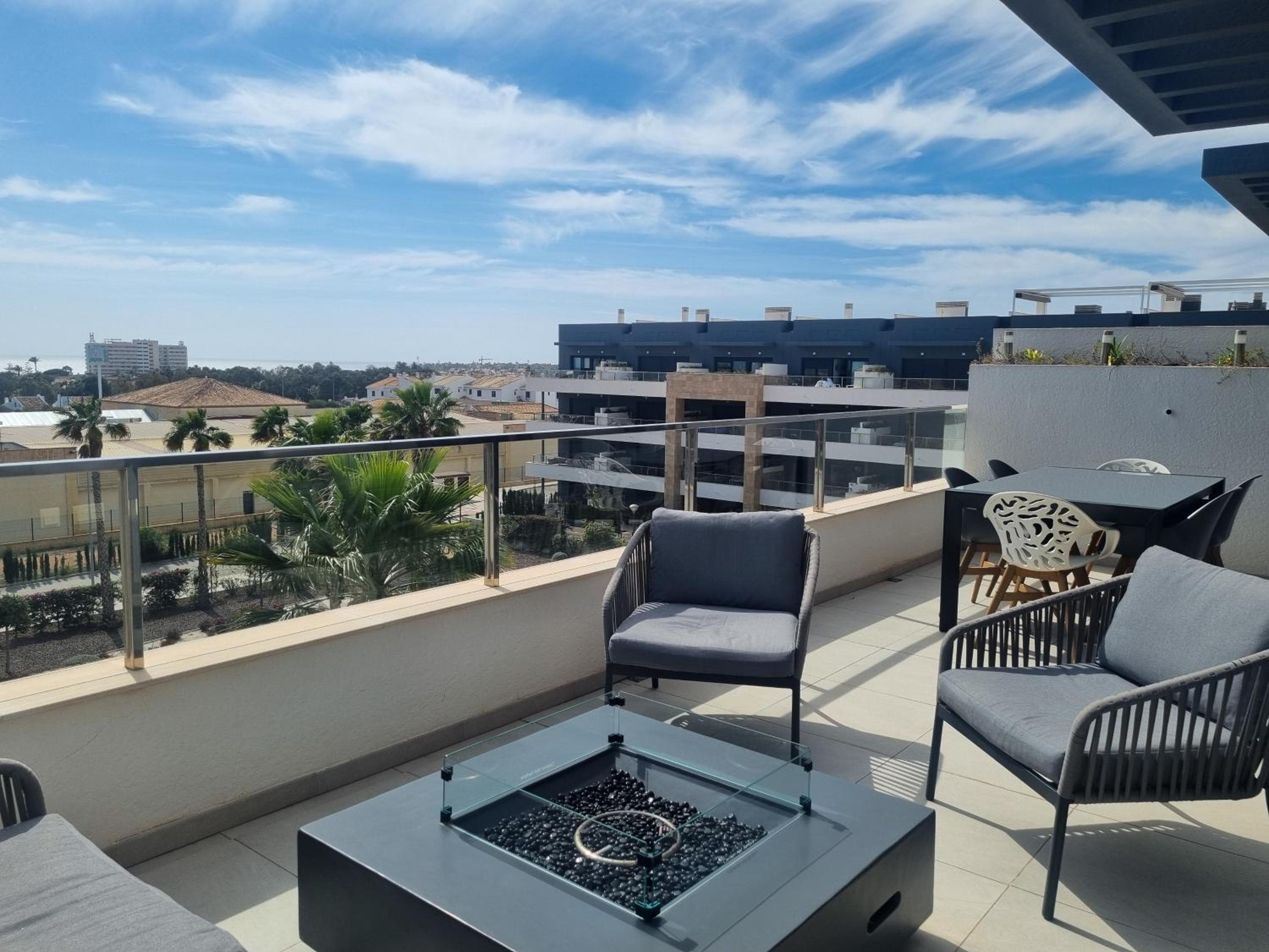 Flamenca Village Penthouse with Private Rooftop and Sea View