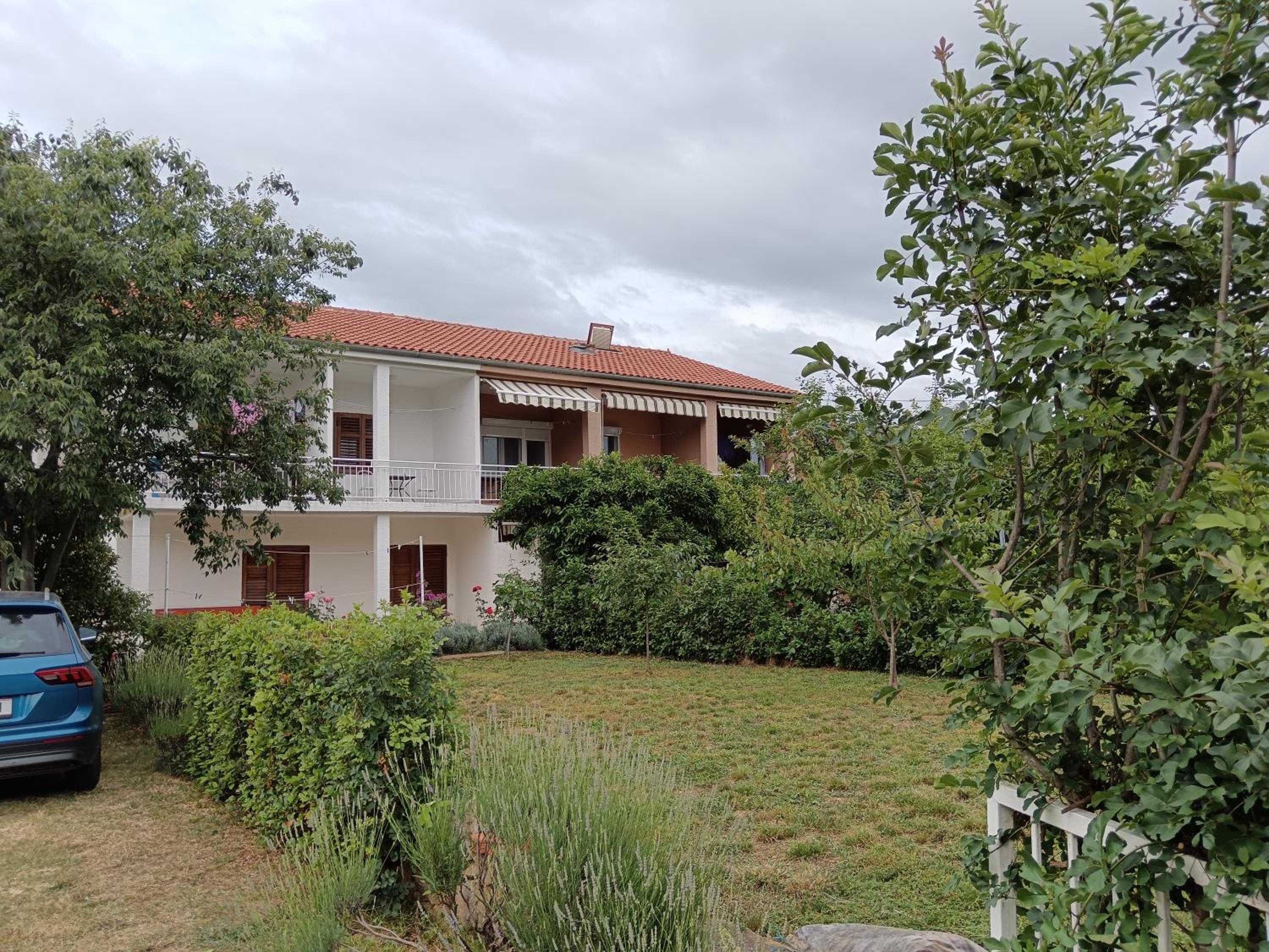 Apartments Lana view 3
