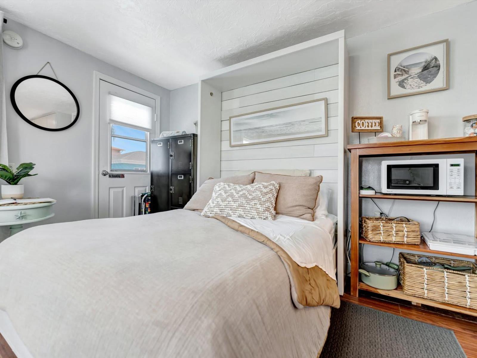 The Boho Waterview w Balcony BBQ & Heated Pool