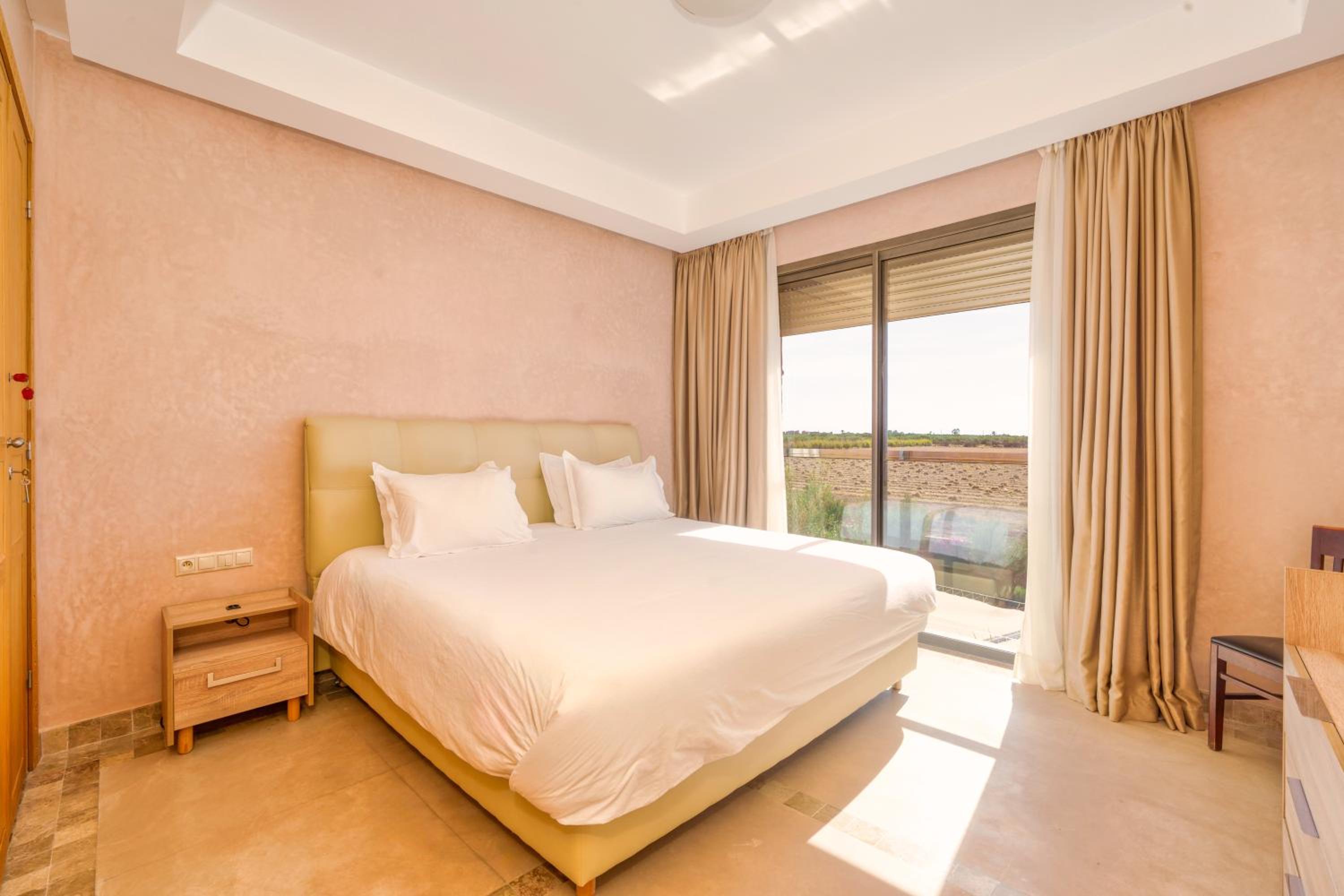Summer Villa Peaceful Golf Haven