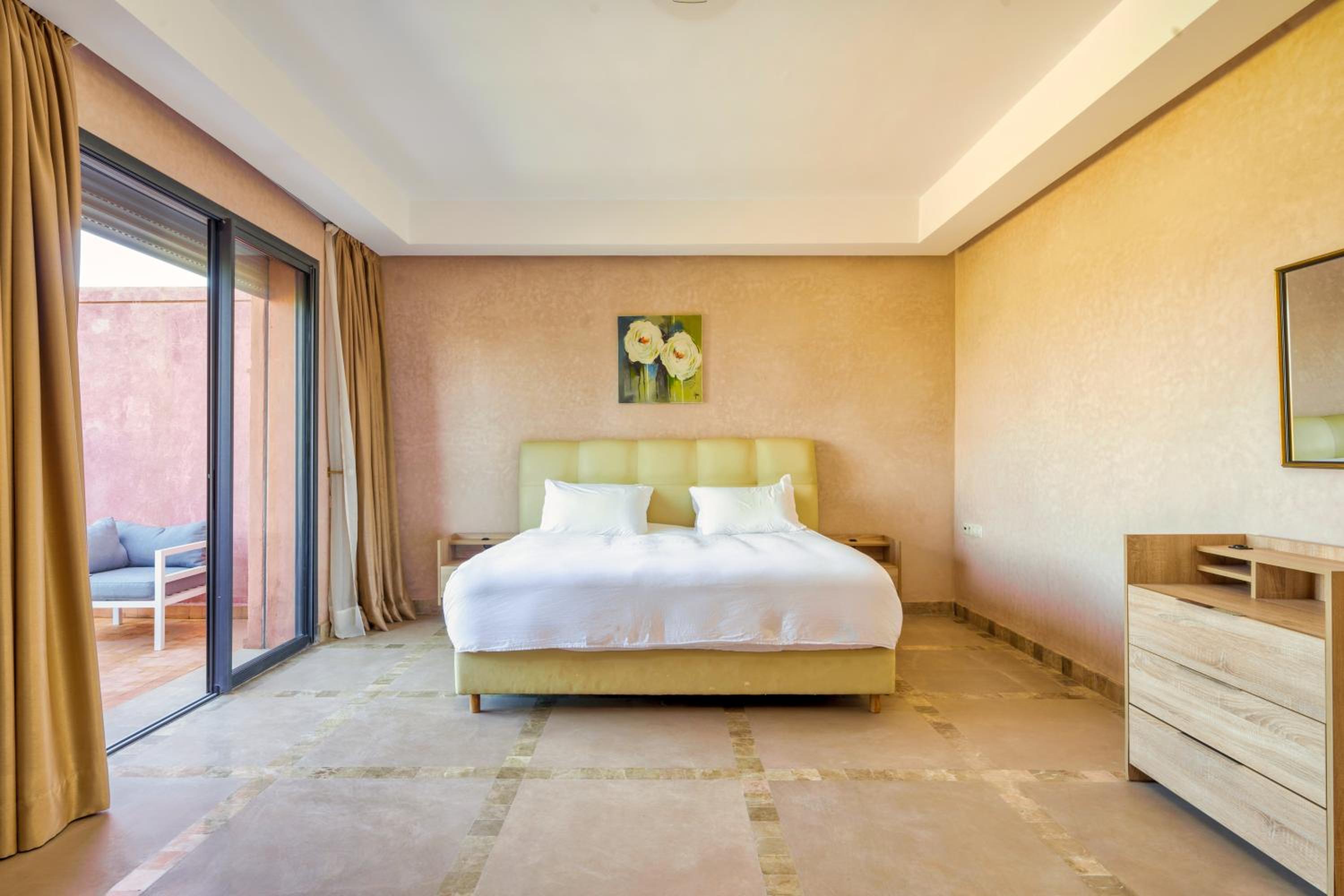 Summer Villa Peaceful Golf Haven