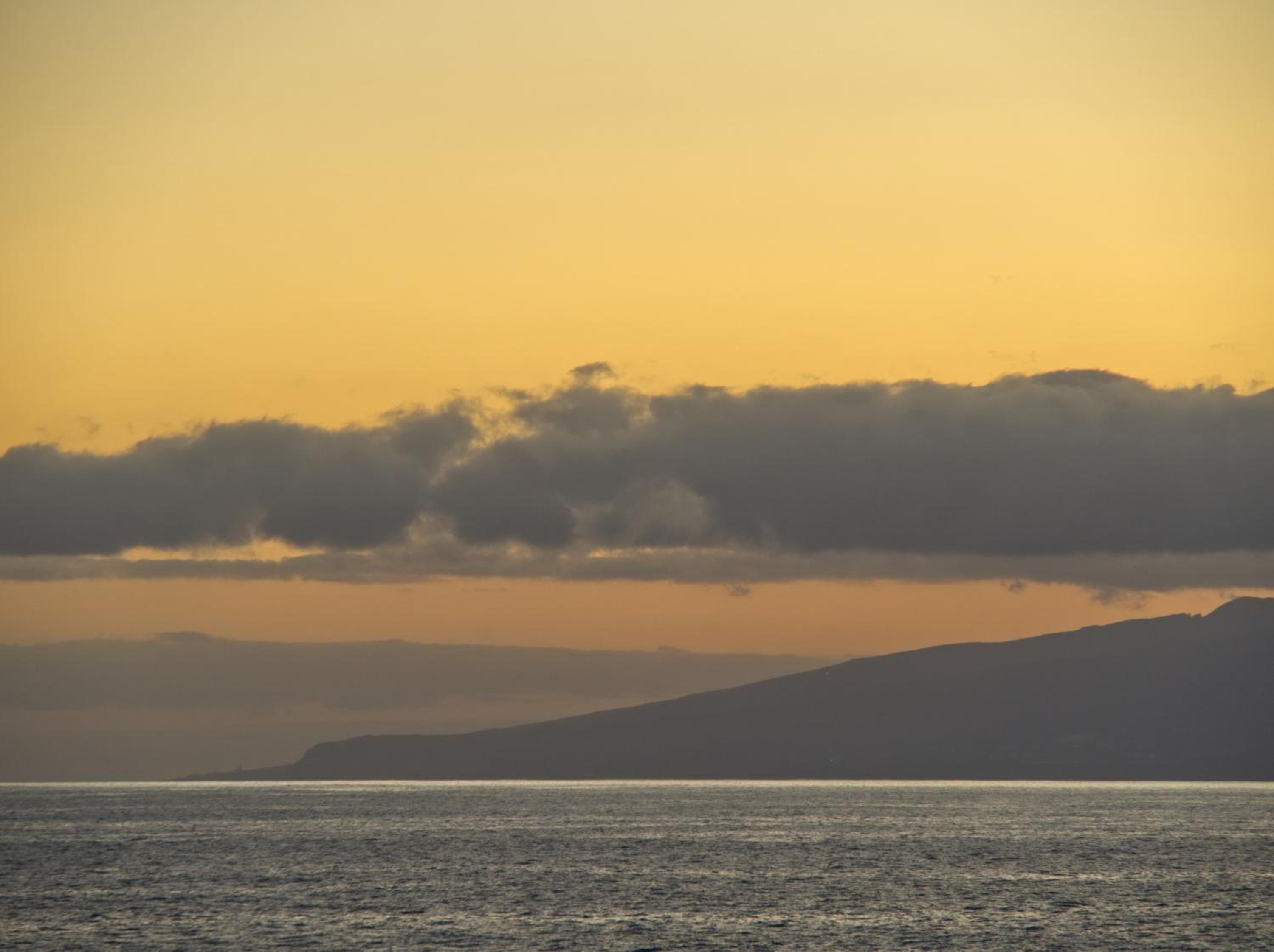 ALCAVISTA - garage, AC, 350m to ocean, tv channels, sunsets and La Gomera view from balcony view 5