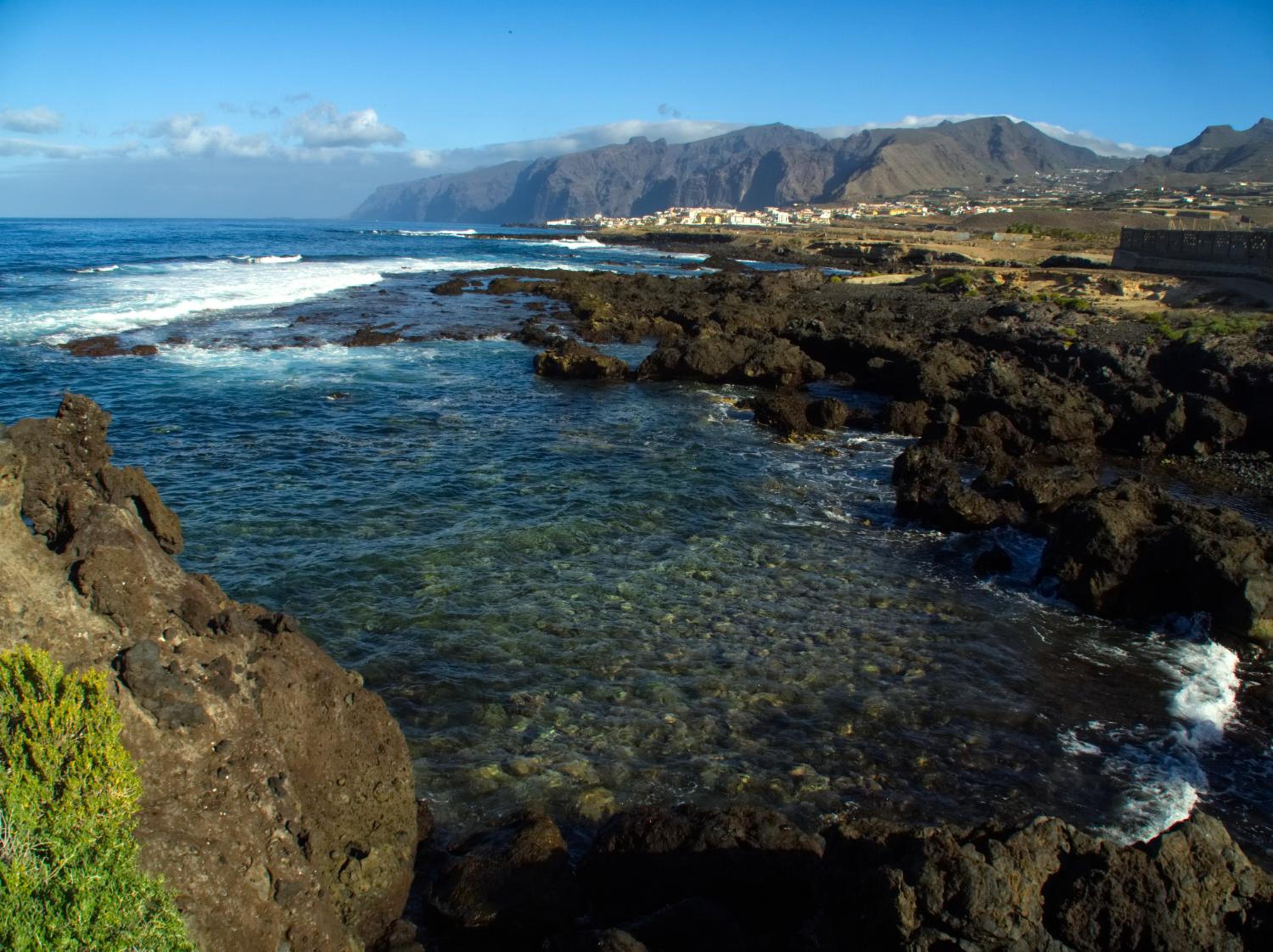 ALCAVISTA - garage, AC, 350m to ocean, tv channels, sunsets and La Gomera view from balcony view 3