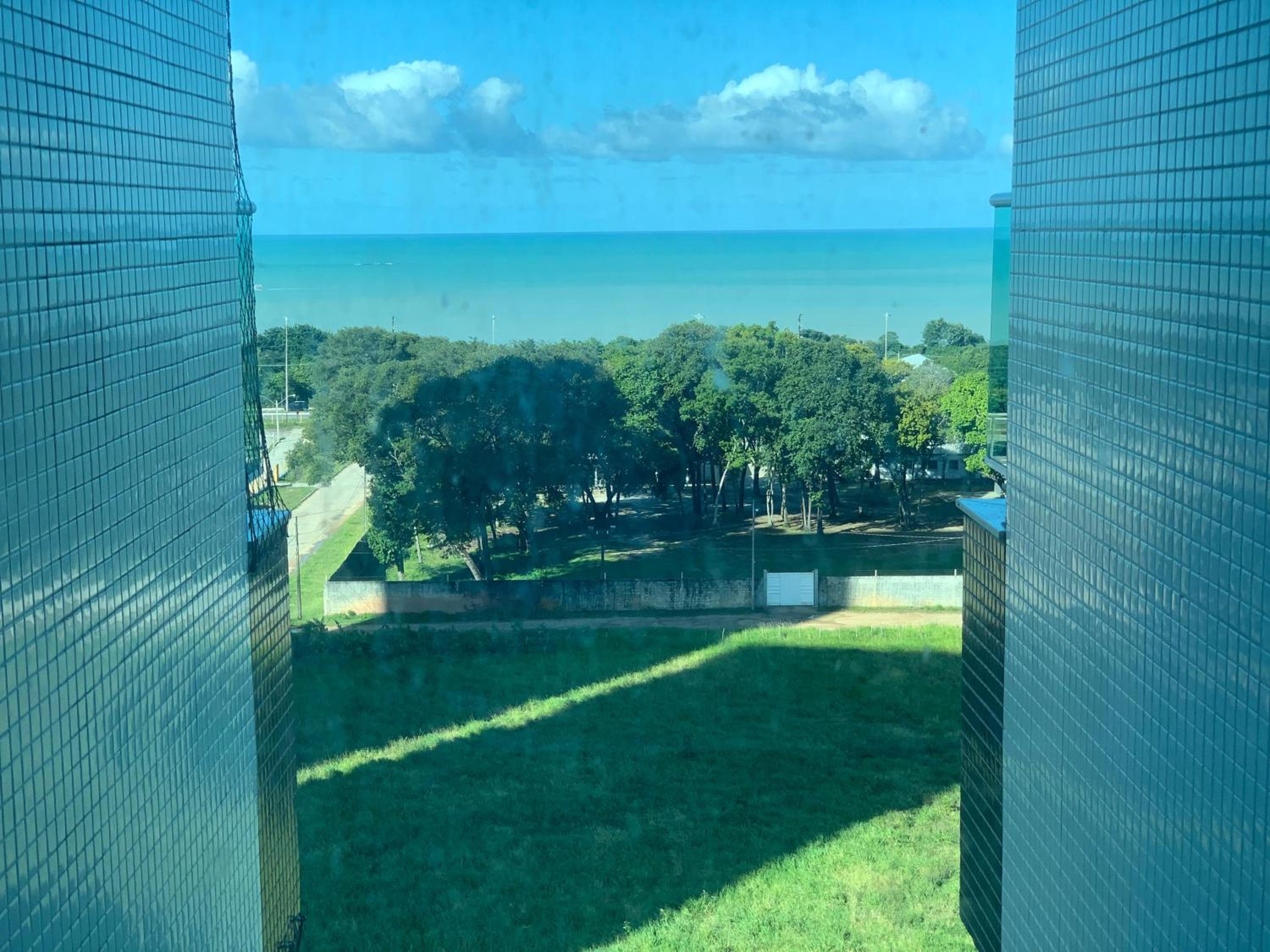 Apto 4min da praia e vista privilegiada para o mar