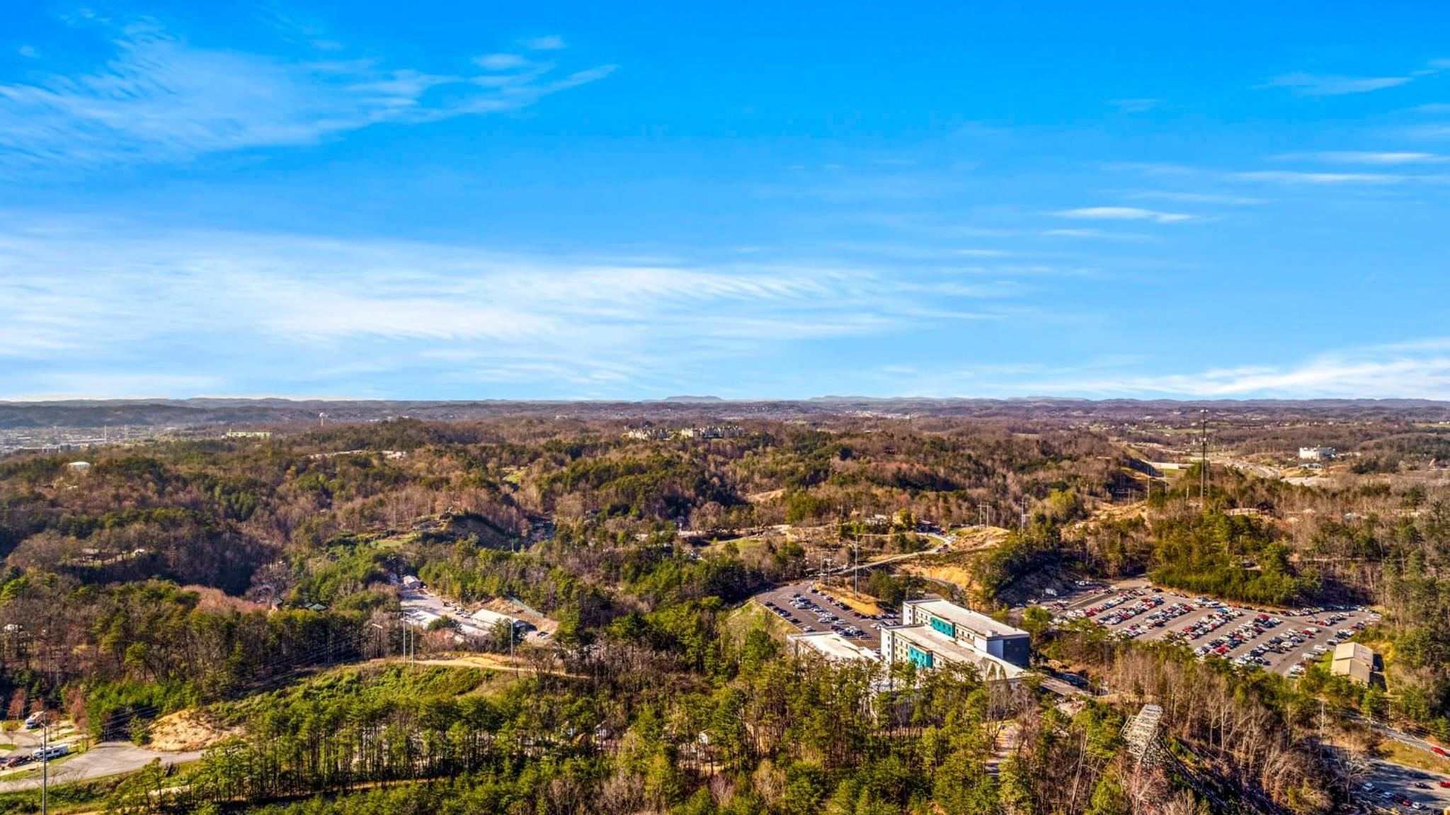 Pinecrest Townhomes-Two Units-Dollywood-Renovated