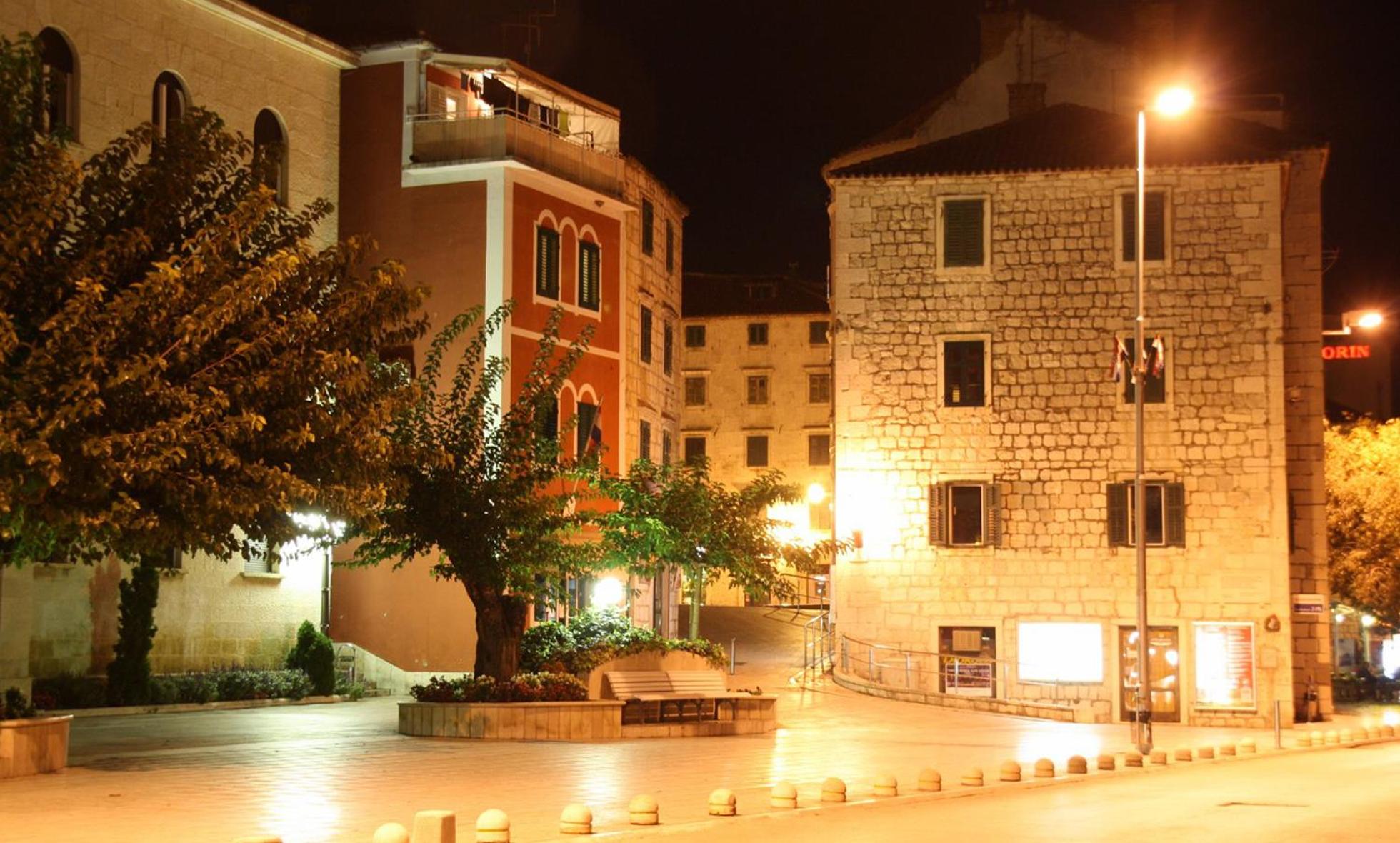 ELYSIUM Townhouse Imotski