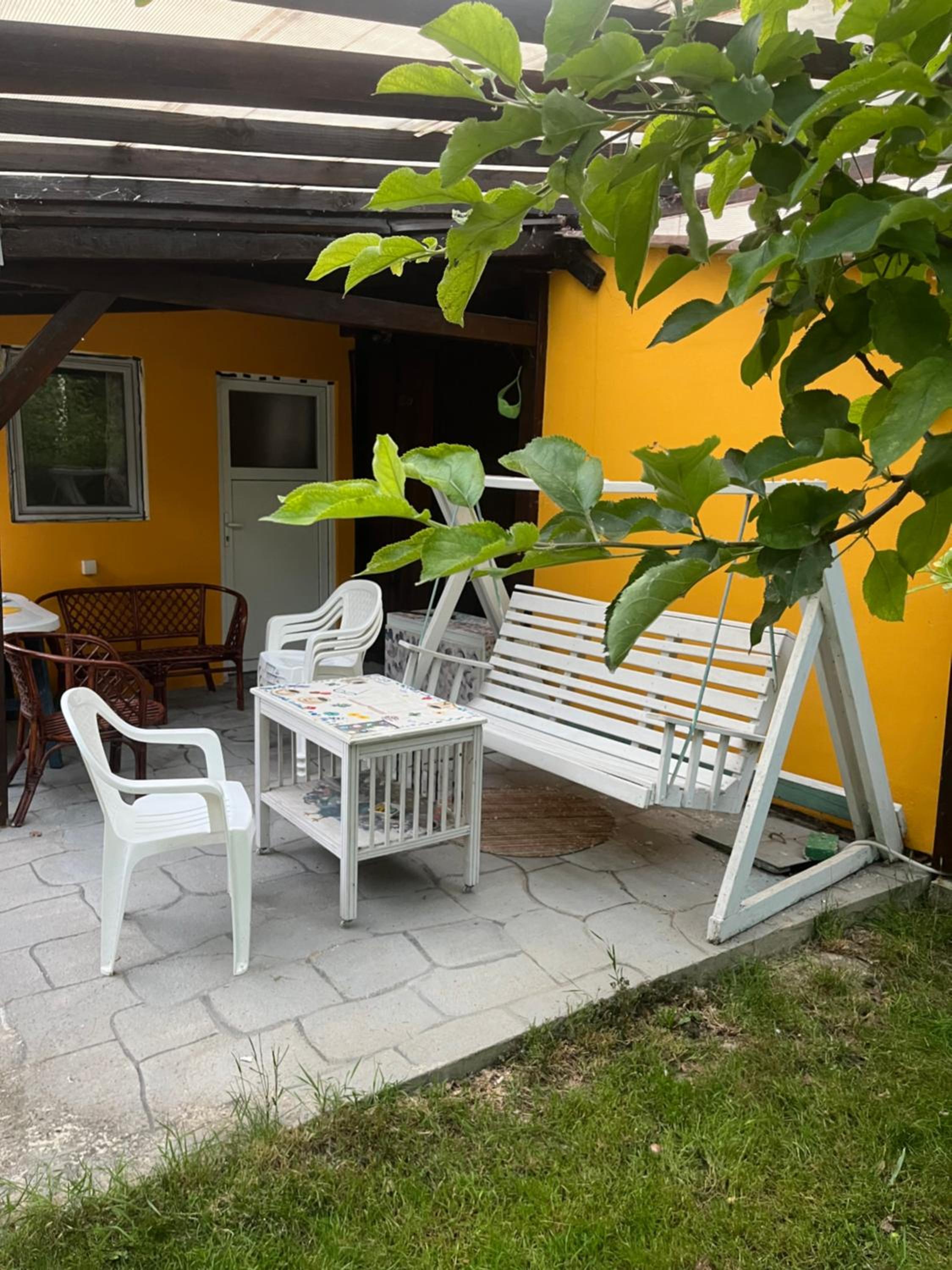 Photo 8