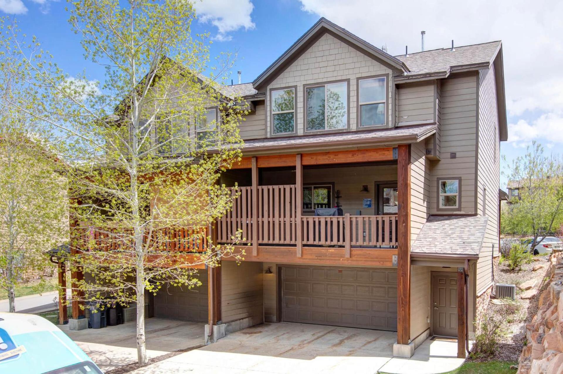 Bear Hollow Village 5531 by Moose Management view 2