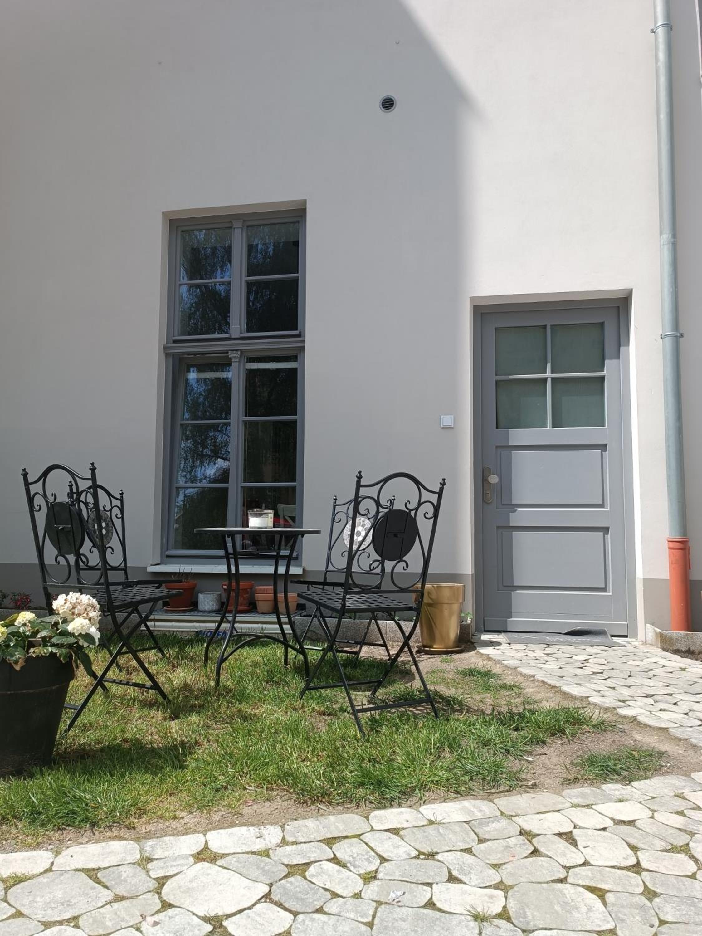 FILMAP-Apartments-Zentrale Lage-Boxspringbett-Beamer-Popcorn-gratis Parkplatz