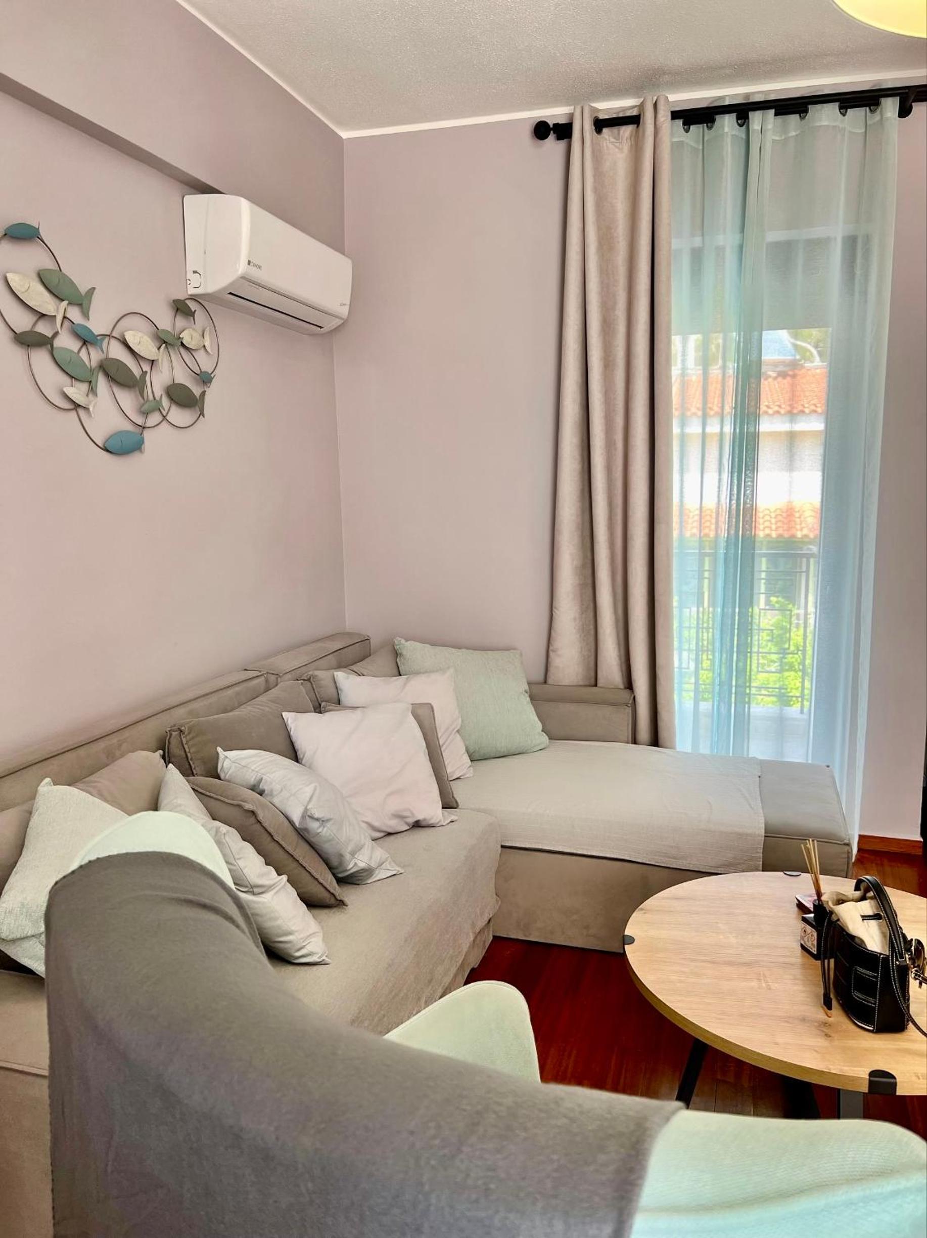 Brand new brilliant apartment at Athenian Riviera photo 5