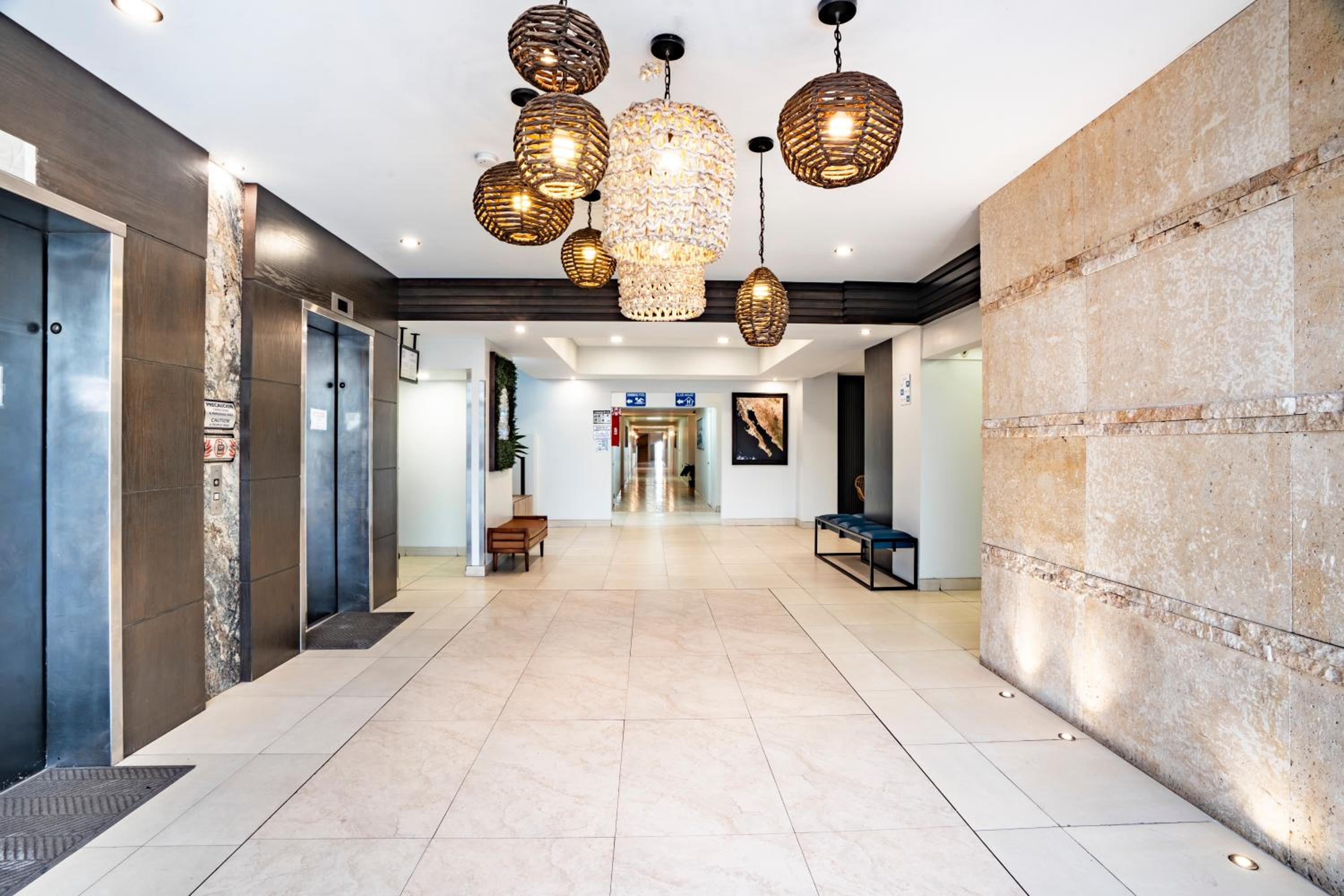 Hotel Beach Paradise Luxury Views Here.