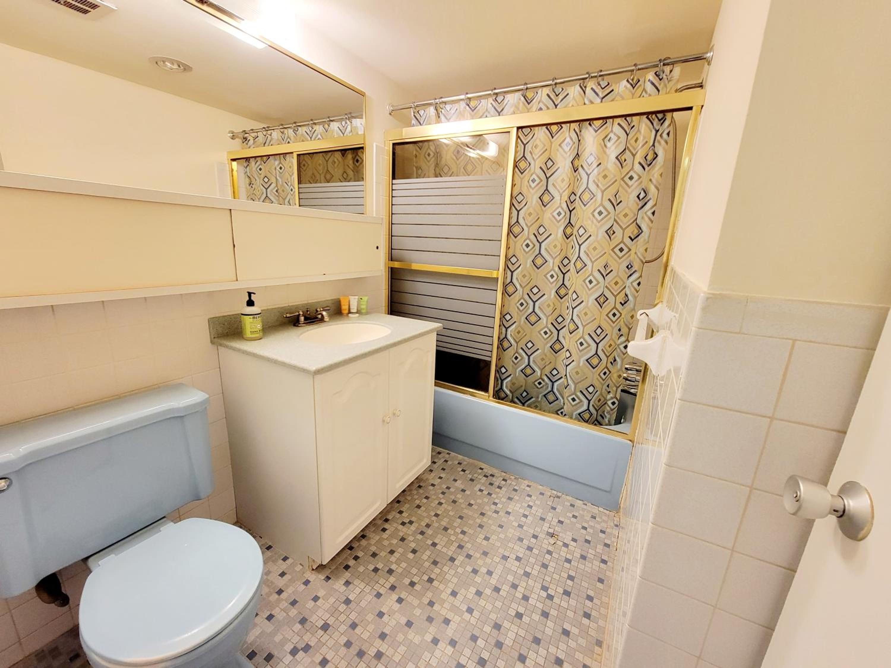 Modern 1br Retreat In Elkins Park - Long Term view 5