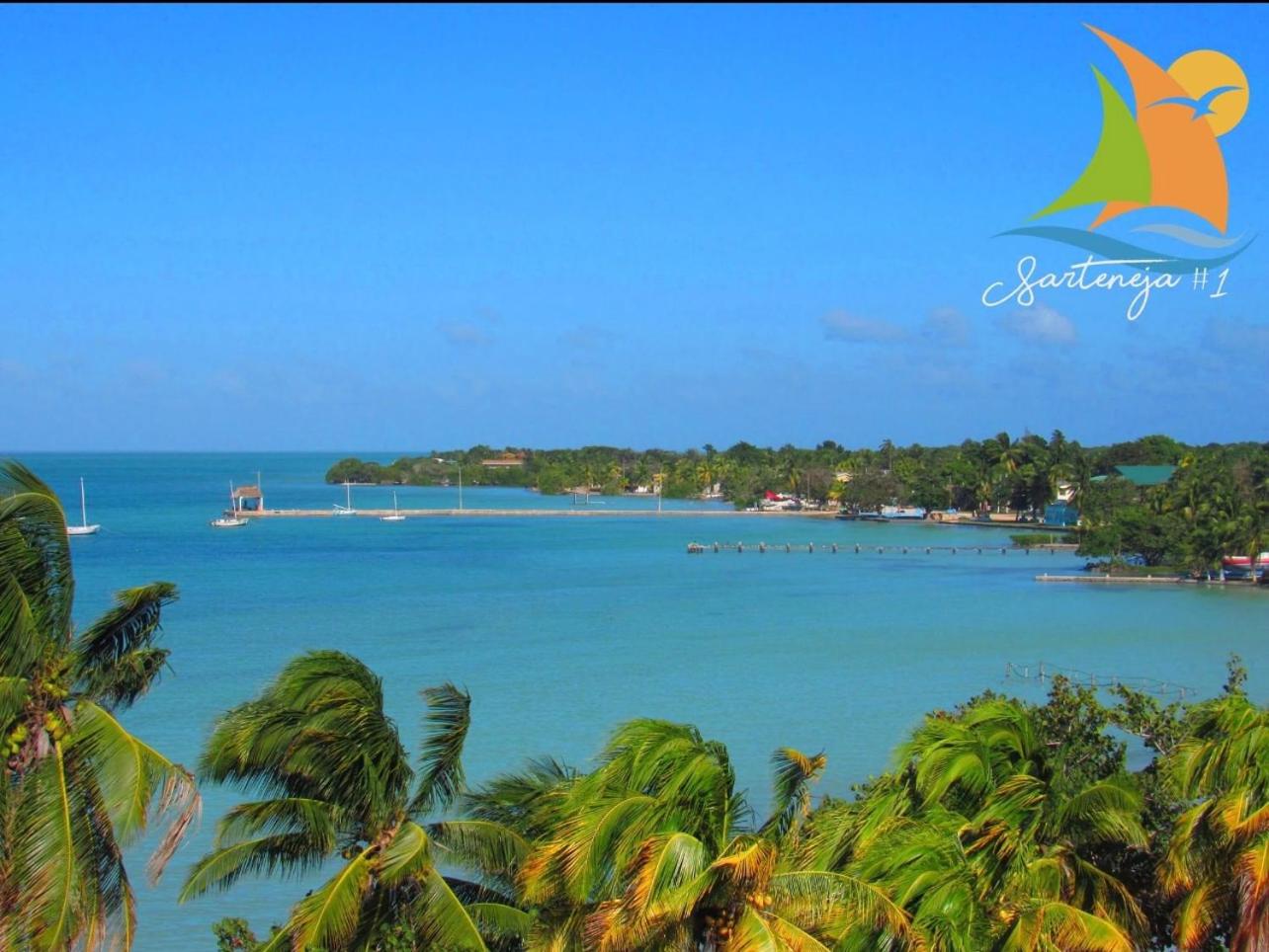 Seafront Caribbean Tropical Luxurious Home in Sarteneja