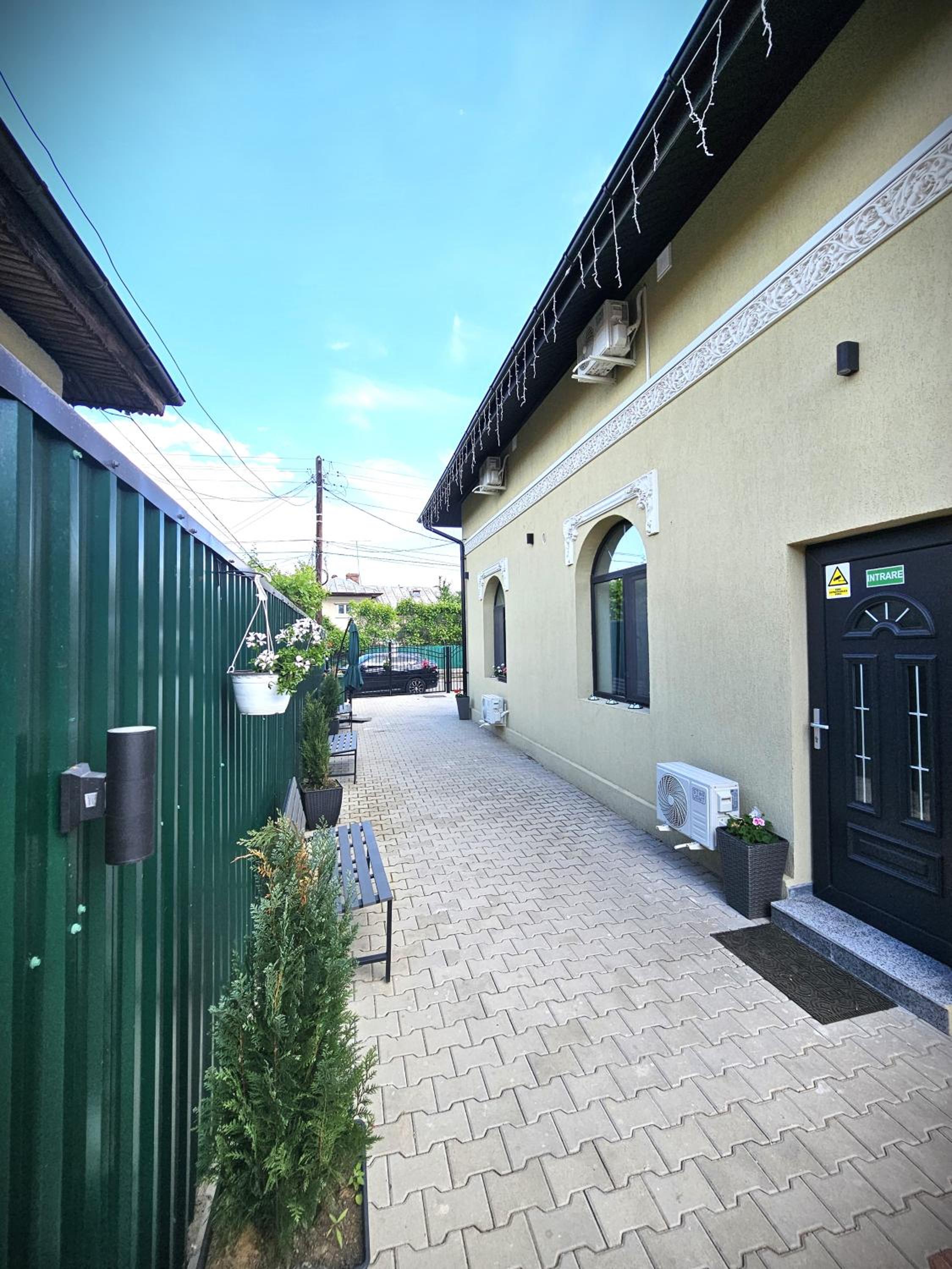 PERFECT VILLA Ploiesti view 4