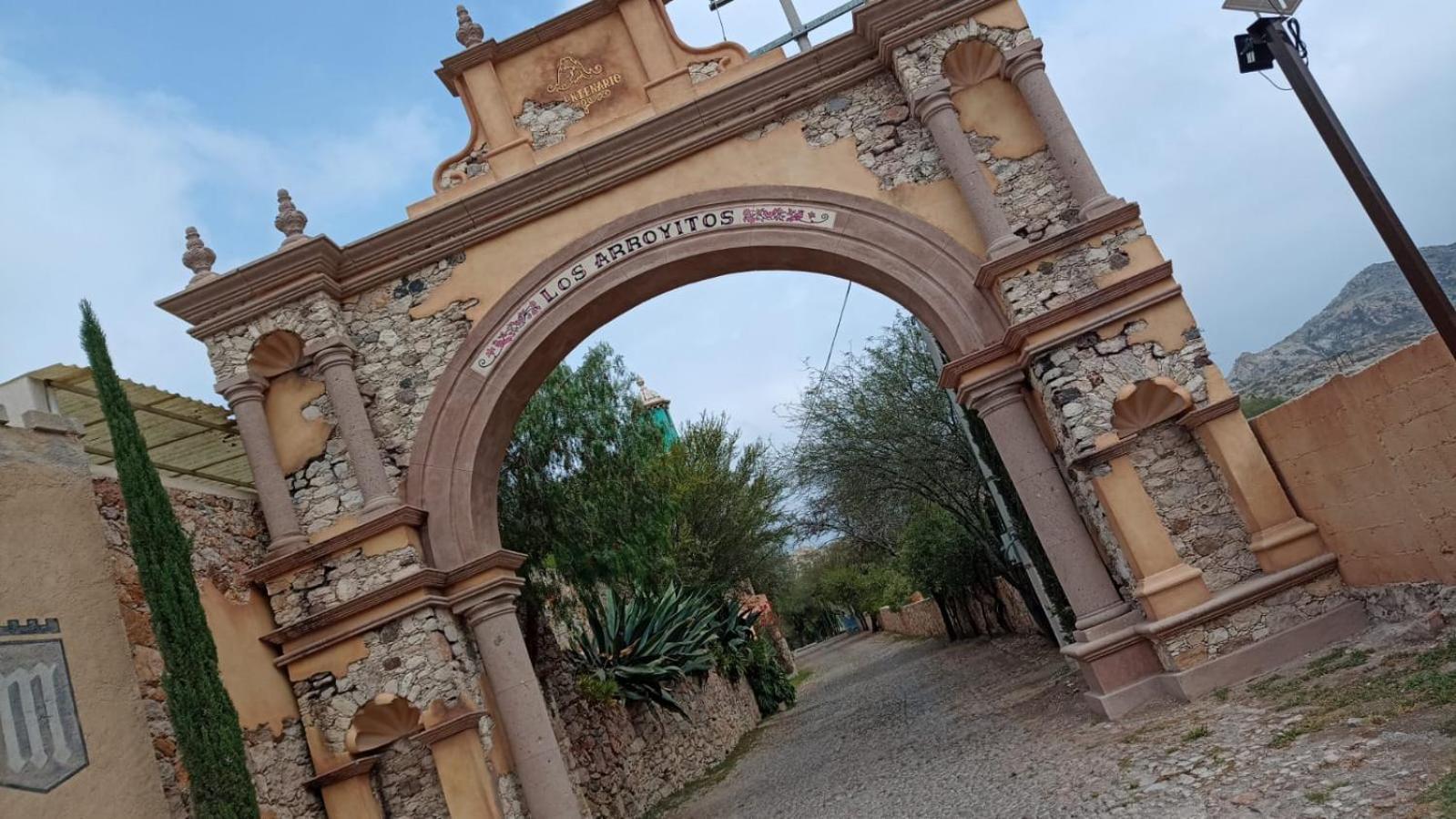 Hotel Centenario Los Arroyitos