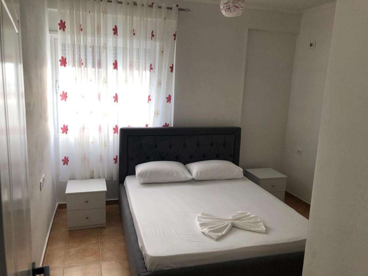 Topi Apartments