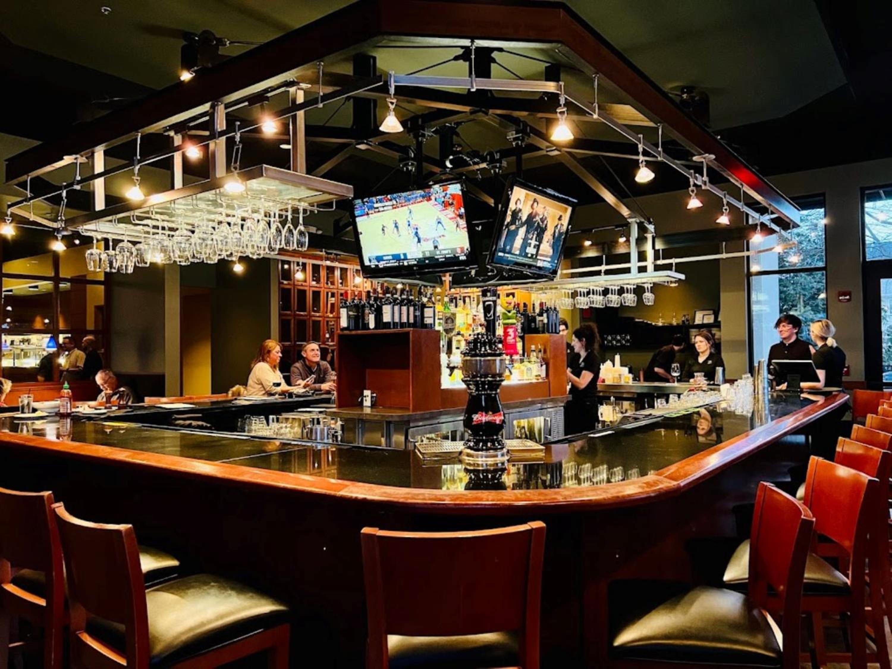 Bloomington Vacations - Holiday Inn Hotel  Suites Bloomington Airport, an IHG Hotel - Property Image 21