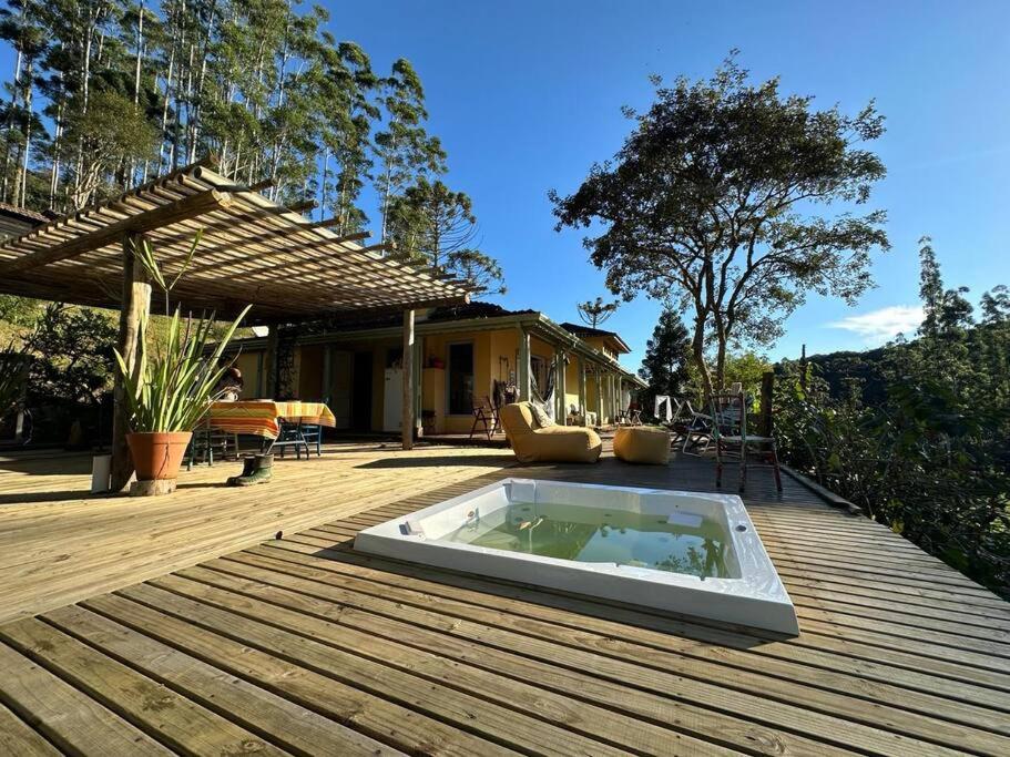 Cunha SP - Natureza deslumbrante , rios, lago, cachoeira, jacuzzi, sauna